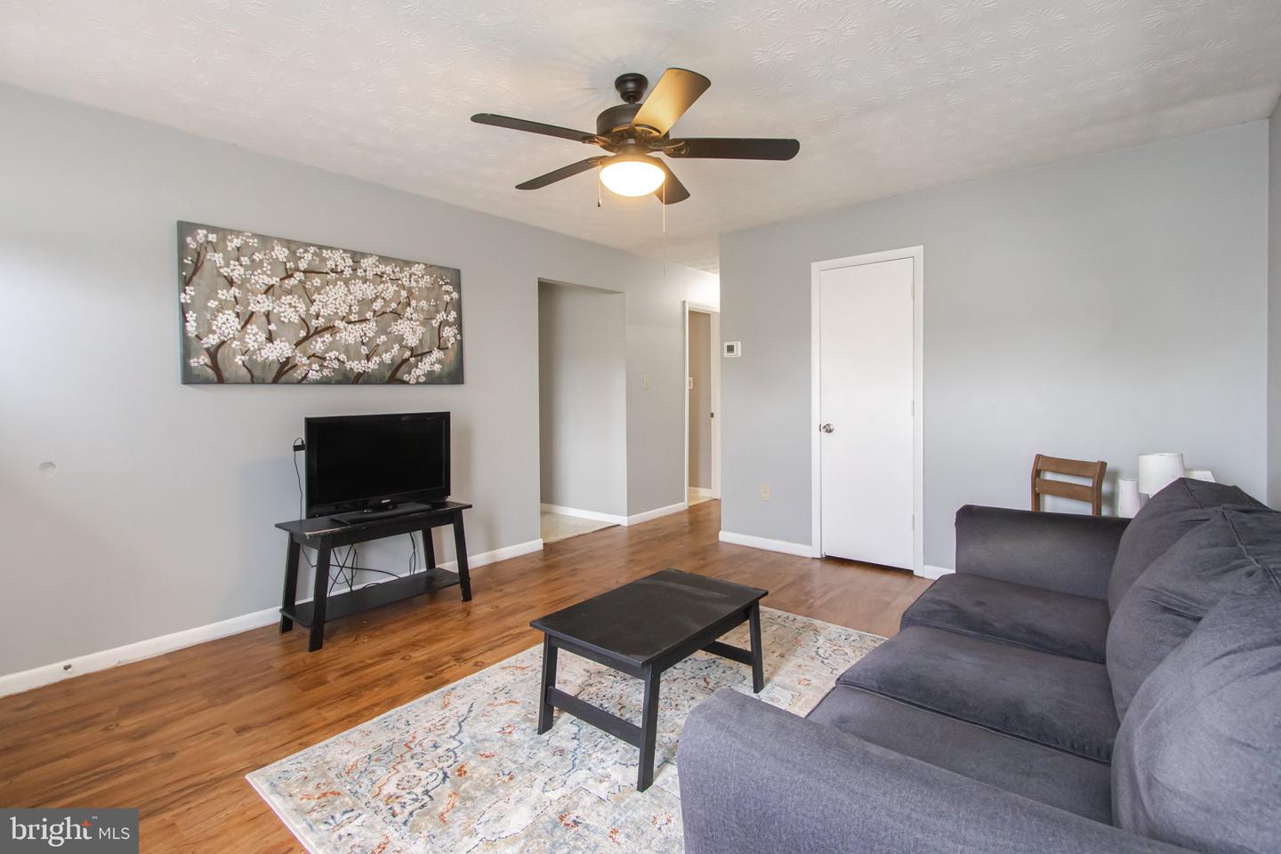 452 PLEASANT VIEW DR, STRASBURG, Virginia 22657, 2 Bedrooms Bedrooms, ,1 BathroomBathrooms,Residential,For sale,452 PLEASANT VIEW DR,VASH2011676 MLS # VASH2011676