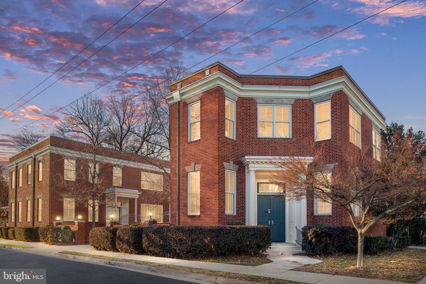 1200 PRINCE EDWARD ST, FREDERICKSBURG, Virginia 22401, 6 Bedrooms Bedrooms, ,4 BathroomsBathrooms,Residential,For sale,1200 PRINCE EDWARD ST,VAFB2008390 MLS # VAFB2008390