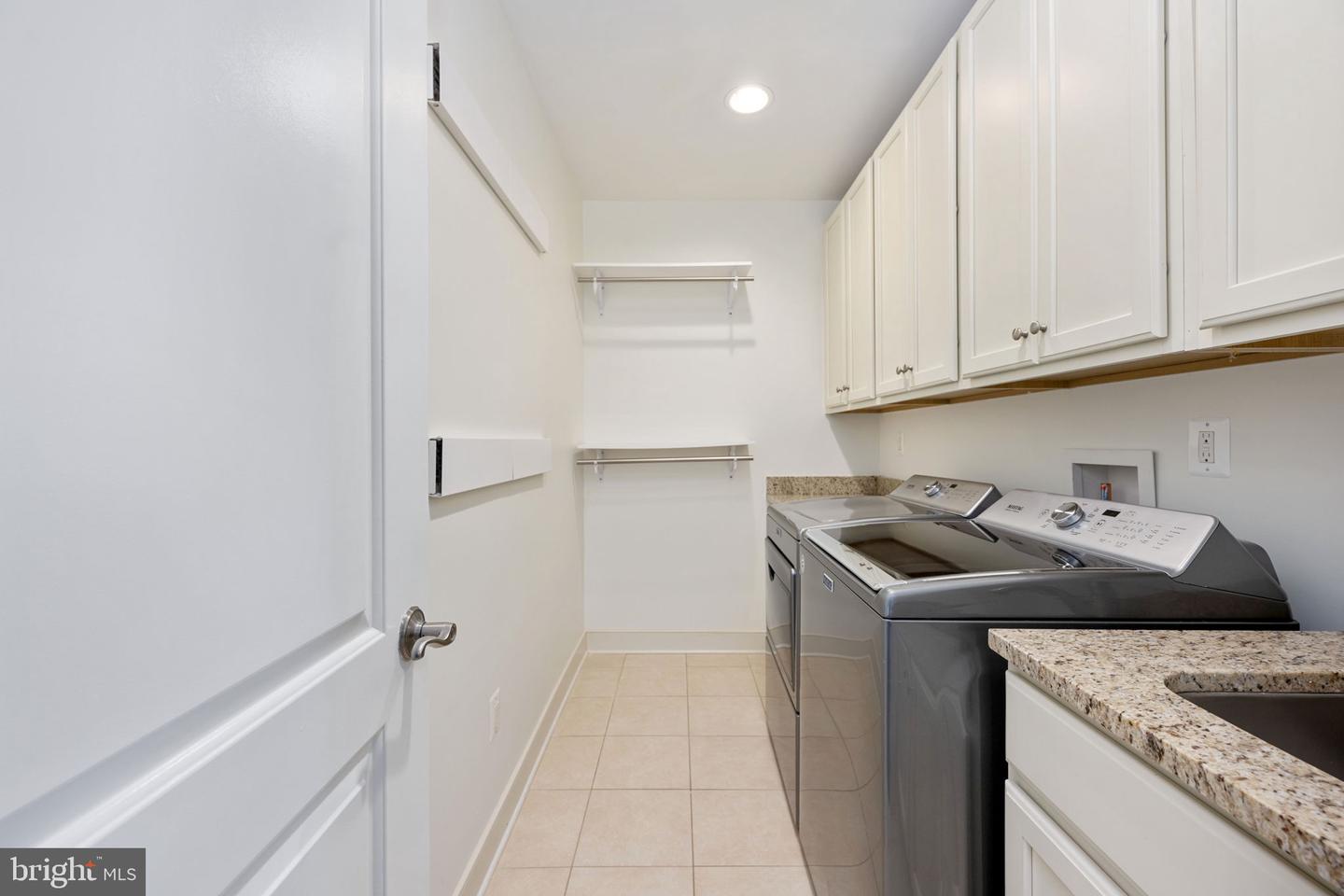 1200 PRINCE EDWARD ST, FREDERICKSBURG, Virginia 22401, 6 Bedrooms Bedrooms, ,4 BathroomsBathrooms,Residential,For sale,1200 PRINCE EDWARD ST,VAFB2008390 MLS # VAFB2008390