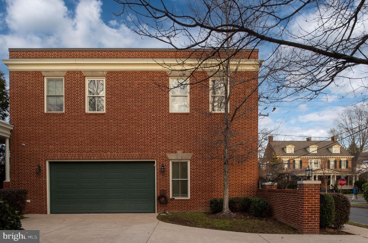 1200 PRINCE EDWARD ST, FREDERICKSBURG, Virginia 22401, 6 Bedrooms Bedrooms, ,4 BathroomsBathrooms,Residential,For sale,1200 PRINCE EDWARD ST,VAFB2008390 MLS # VAFB2008390