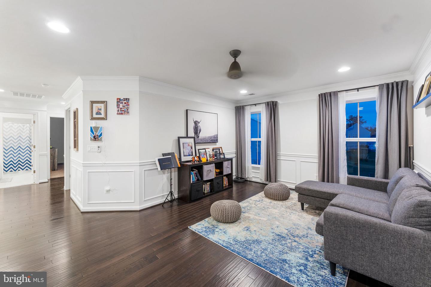 24696 CRESTED BUTTE CT, ALDIE, Virginia 20105, 5 Bedrooms Bedrooms, ,5 BathroomsBathrooms,Residential,For sale,24696 CRESTED BUTTE CT,VALO2099012 MLS # VALO2099012