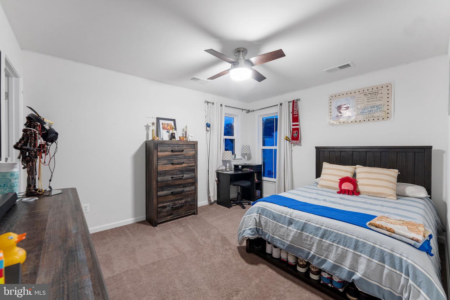 24696 CRESTED BUTTE CT, ALDIE, Virginia 20105, 5 Bedrooms Bedrooms, ,5 BathroomsBathrooms,Residential,For sale,24696 CRESTED BUTTE CT,VALO2099012 MLS # VALO2099012