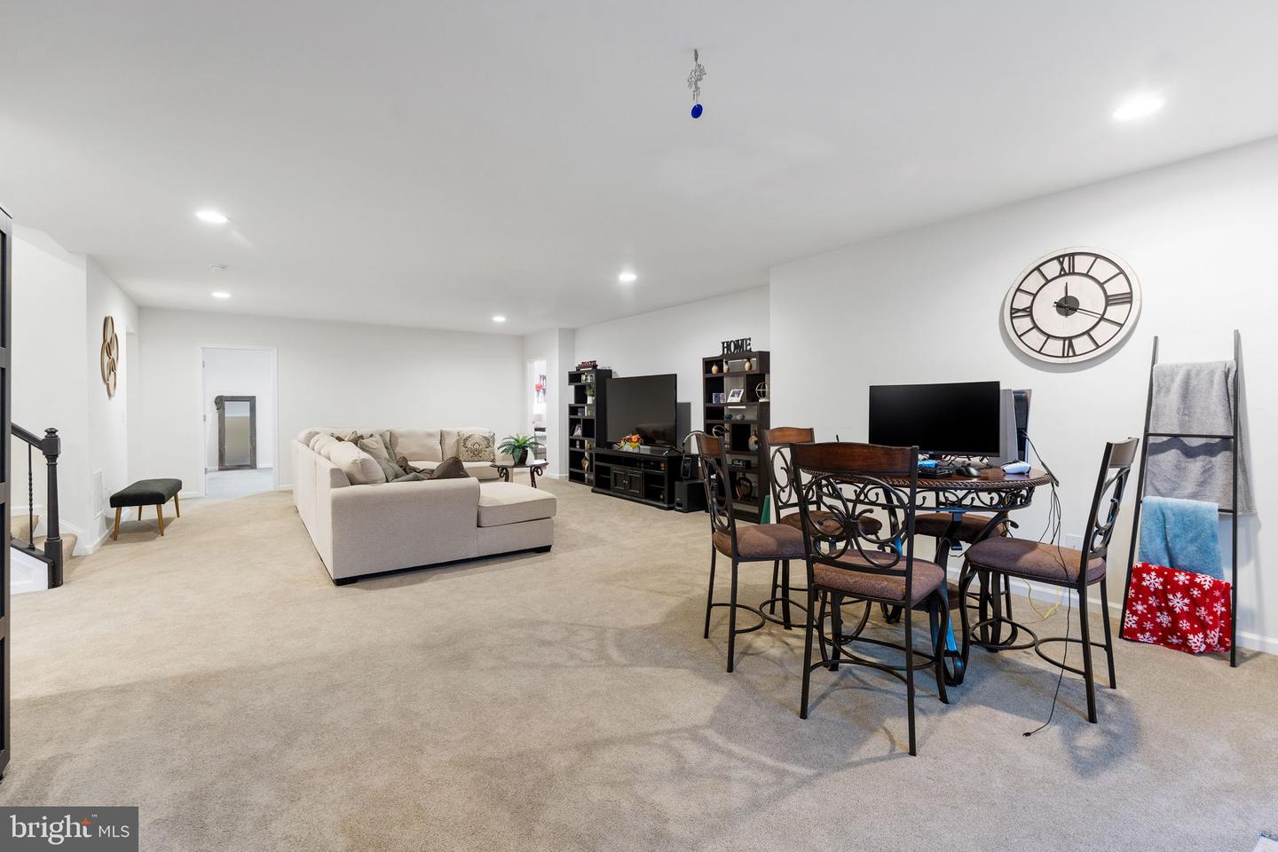 24696 CRESTED BUTTE CT, ALDIE, Virginia 20105, 5 Bedrooms Bedrooms, ,5 BathroomsBathrooms,Residential,For sale,24696 CRESTED BUTTE CT,VALO2099012 MLS # VALO2099012