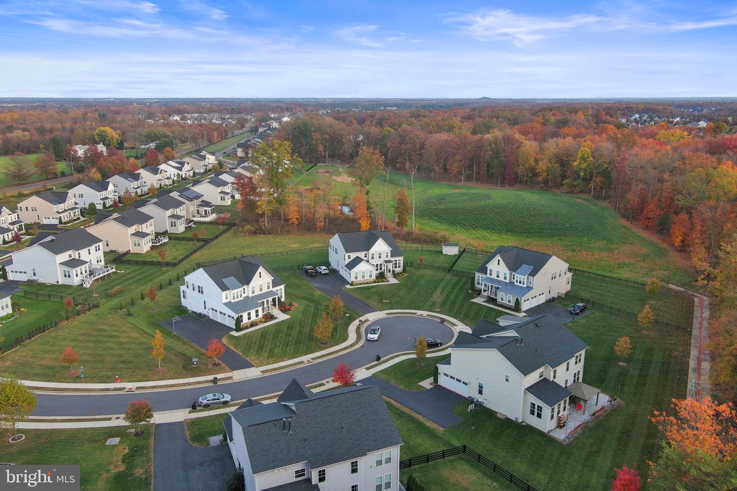 24696 CRESTED BUTTE CT, ALDIE, Virginia 20105, 5 Bedrooms Bedrooms, ,5 BathroomsBathrooms,Residential,For sale,24696 CRESTED BUTTE CT,VALO2099012 MLS # VALO2099012