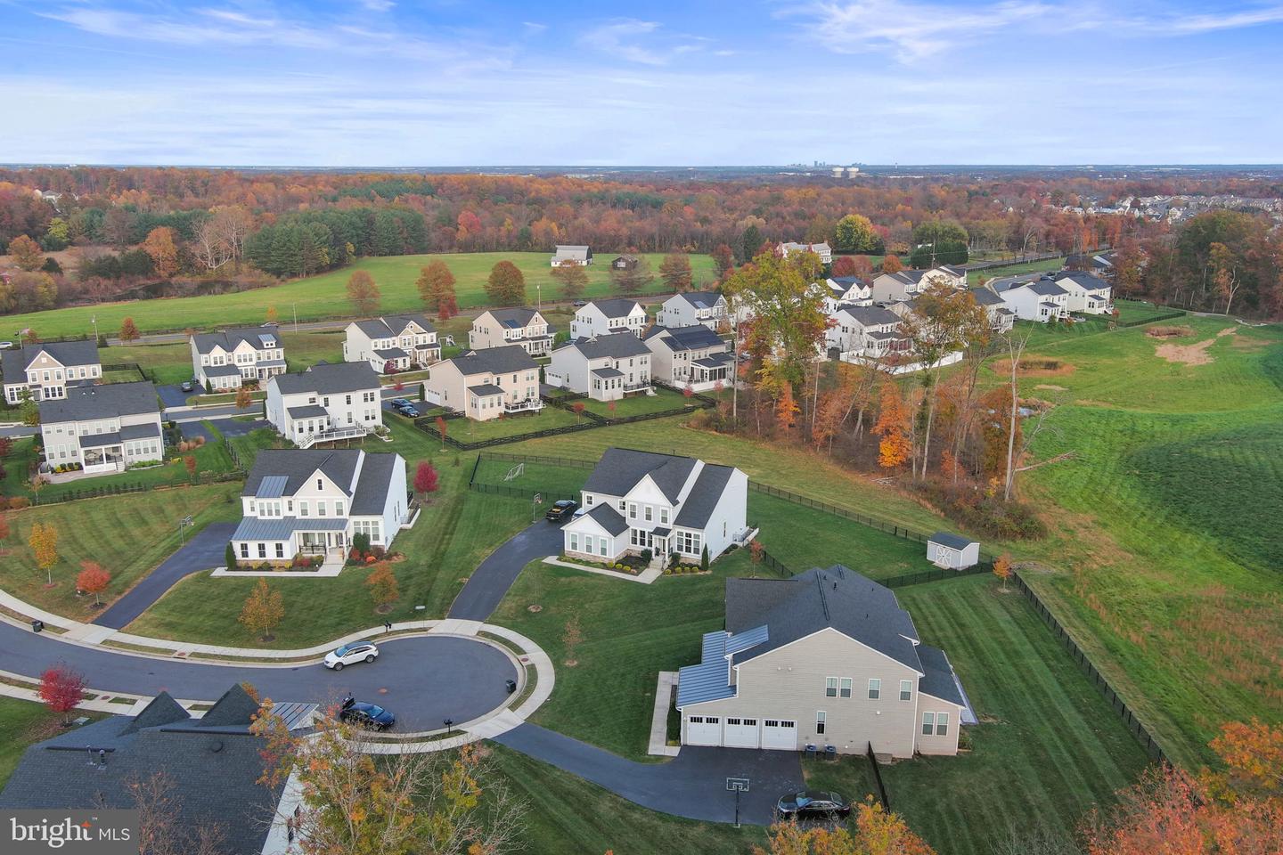 24696 CRESTED BUTTE CT, ALDIE, Virginia 20105, 5 Bedrooms Bedrooms, ,5 BathroomsBathrooms,Residential,For sale,24696 CRESTED BUTTE CT,VALO2099012 MLS # VALO2099012