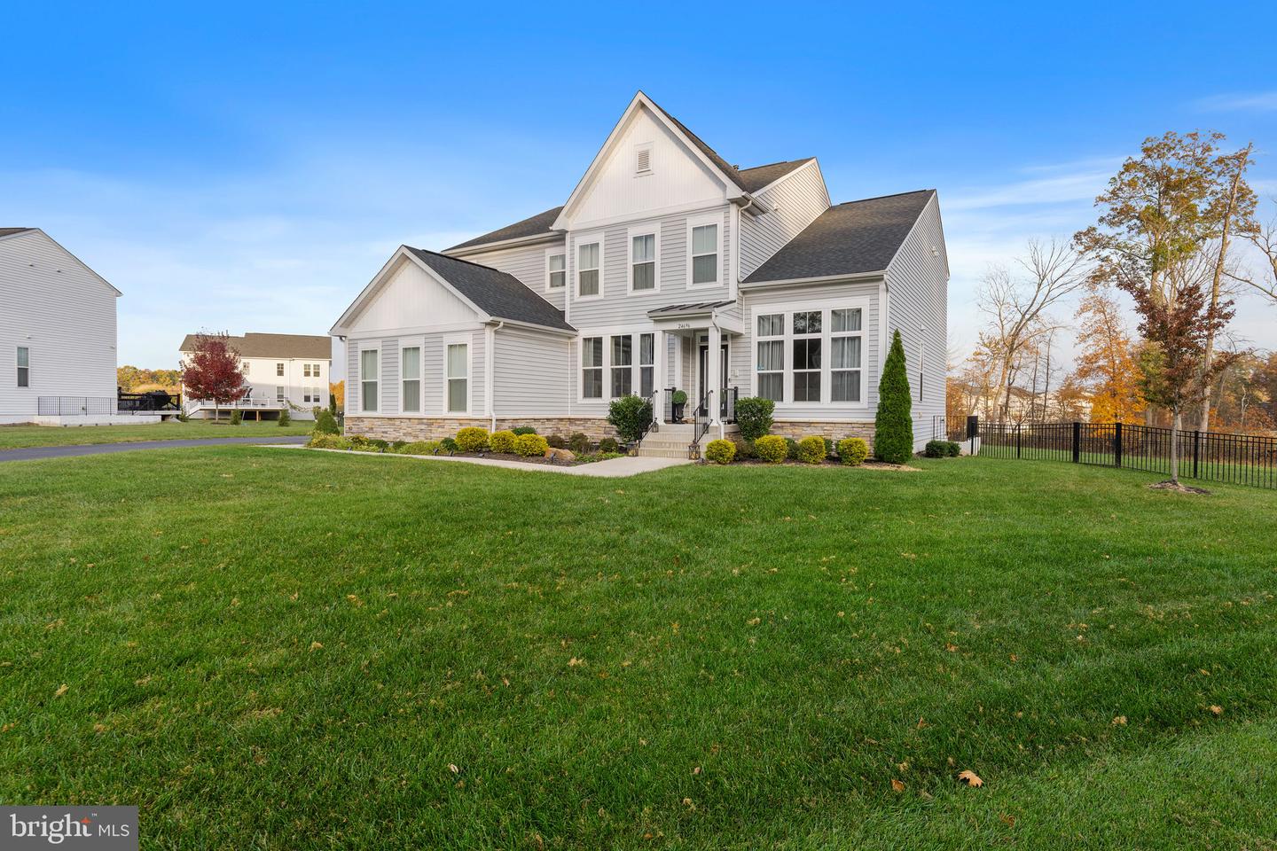 24696 CRESTED BUTTE CT, ALDIE, Virginia 20105, 5 Bedrooms Bedrooms, ,5 BathroomsBathrooms,Residential,For sale,24696 CRESTED BUTTE CT,VALO2099012 MLS # VALO2099012