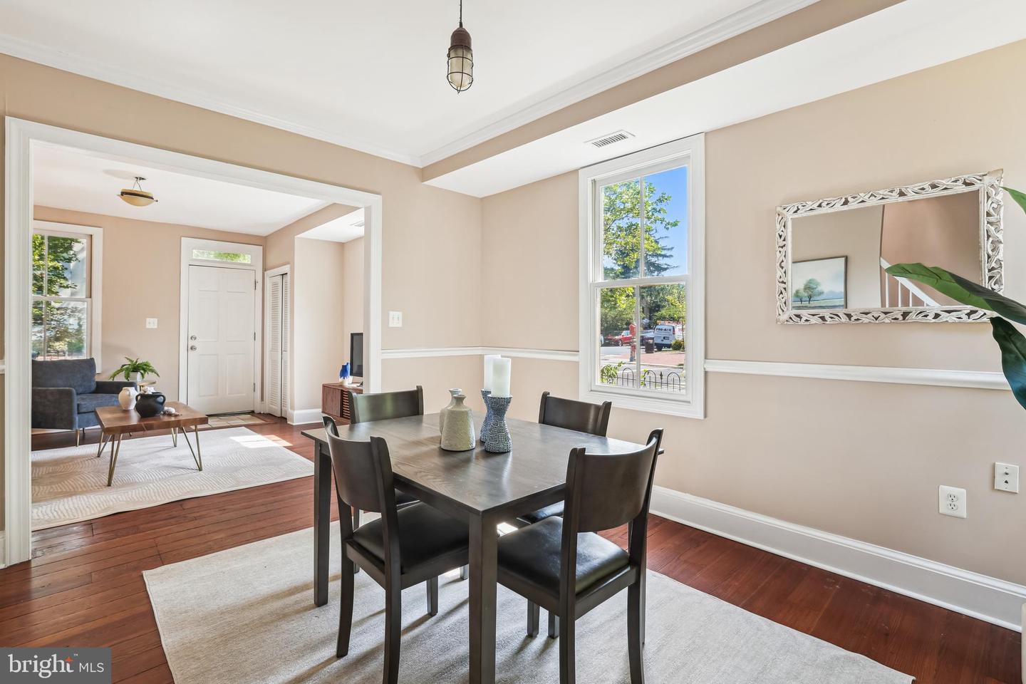 927 G ST SE, WASHINGTON, District Of Columbia 20003, 2 Bedrooms Bedrooms, ,1 BathroomBathrooms,Residential,For sale,927 G ST SE,DCDC2204624 MLS # DCDC2204624