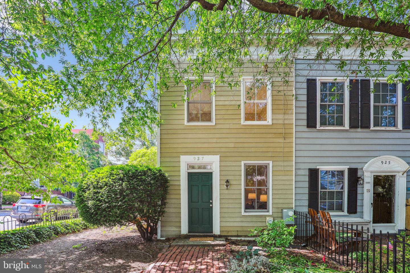 927 G ST SE, WASHINGTON, District Of Columbia 20003, 2 Bedrooms Bedrooms, ,1 BathroomBathrooms,Residential,For sale,927 G ST SE,DCDC2204624 MLS # DCDC2204624