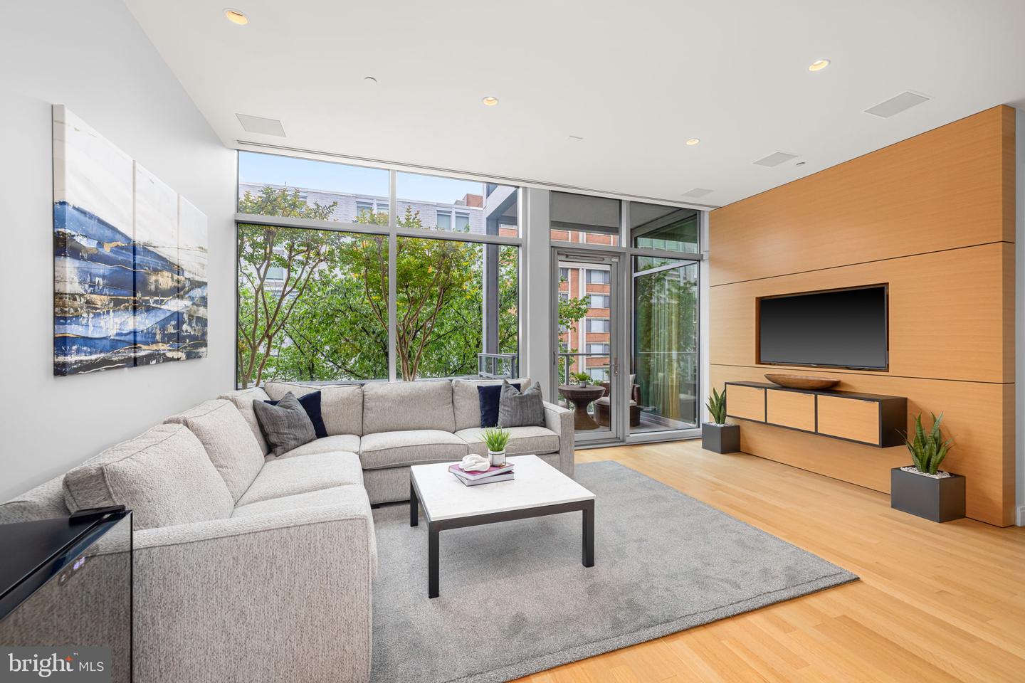 1177 22ND ST NW #4F, WASHINGTON, District Of Columbia 20037, 2 Bedrooms Bedrooms, ,2 BathroomsBathrooms,Residential,For sale,1177 22ND ST NW #4F,DCDC2204636 MLS # DCDC2204636