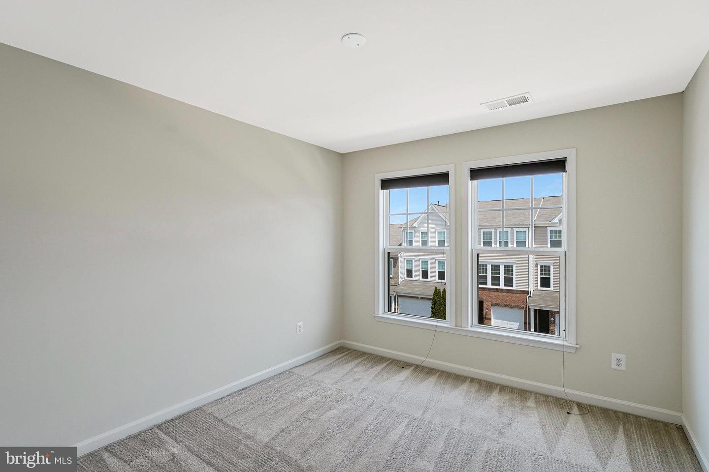 41835 DIABASE SQ, ALDIE, Virginia 20105, 3 Bedrooms Bedrooms, ,3 BathroomsBathrooms,Residential,For sale,41835 DIABASE SQ,VALO2099026 MLS # VALO2099026