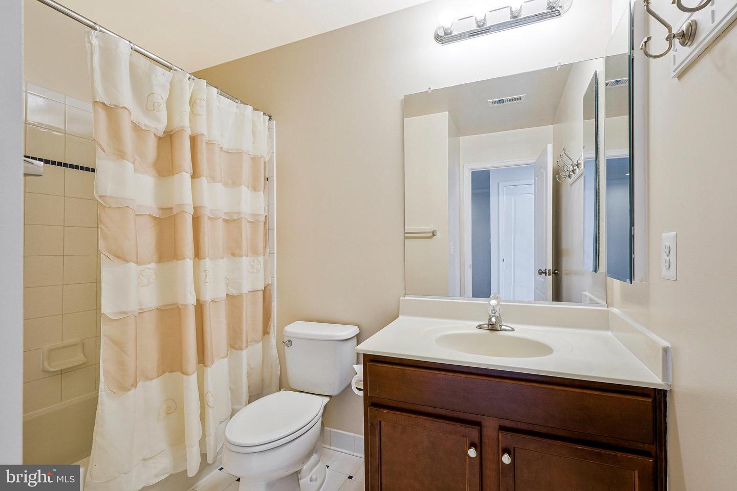 41835 DIABASE SQ, ALDIE, Virginia 20105, 3 Bedrooms Bedrooms, ,3 BathroomsBathrooms,Residential,For sale,41835 DIABASE SQ,VALO2099026 MLS # VALO2099026