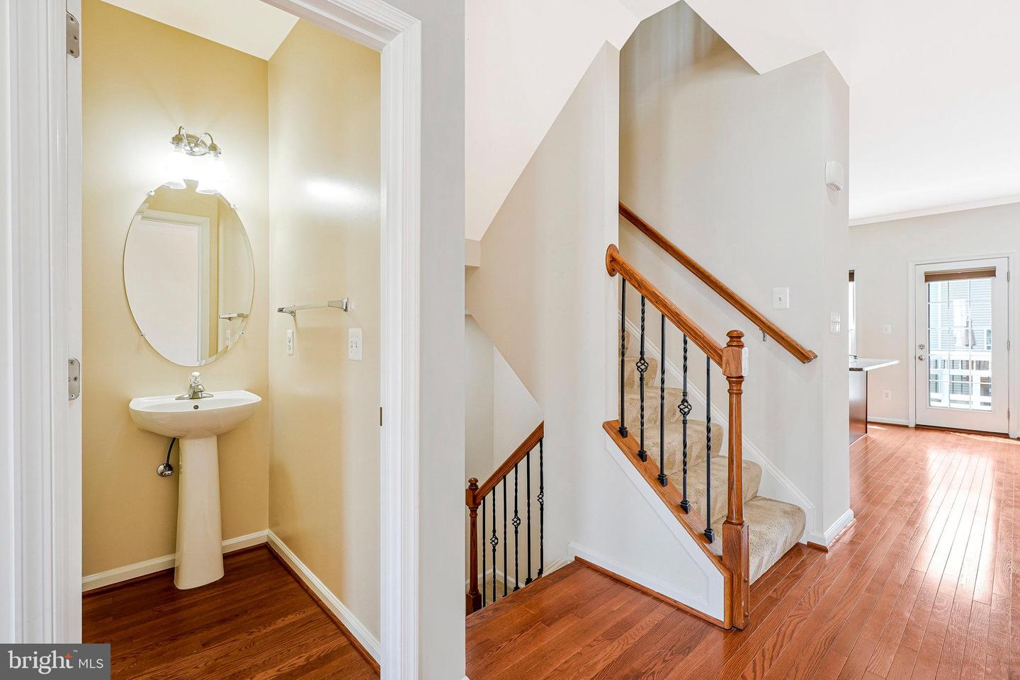 41835 DIABASE SQ, ALDIE, Virginia 20105, 3 Bedrooms Bedrooms, ,3 BathroomsBathrooms,Residential,For sale,41835 DIABASE SQ,VALO2099026 MLS # VALO2099026