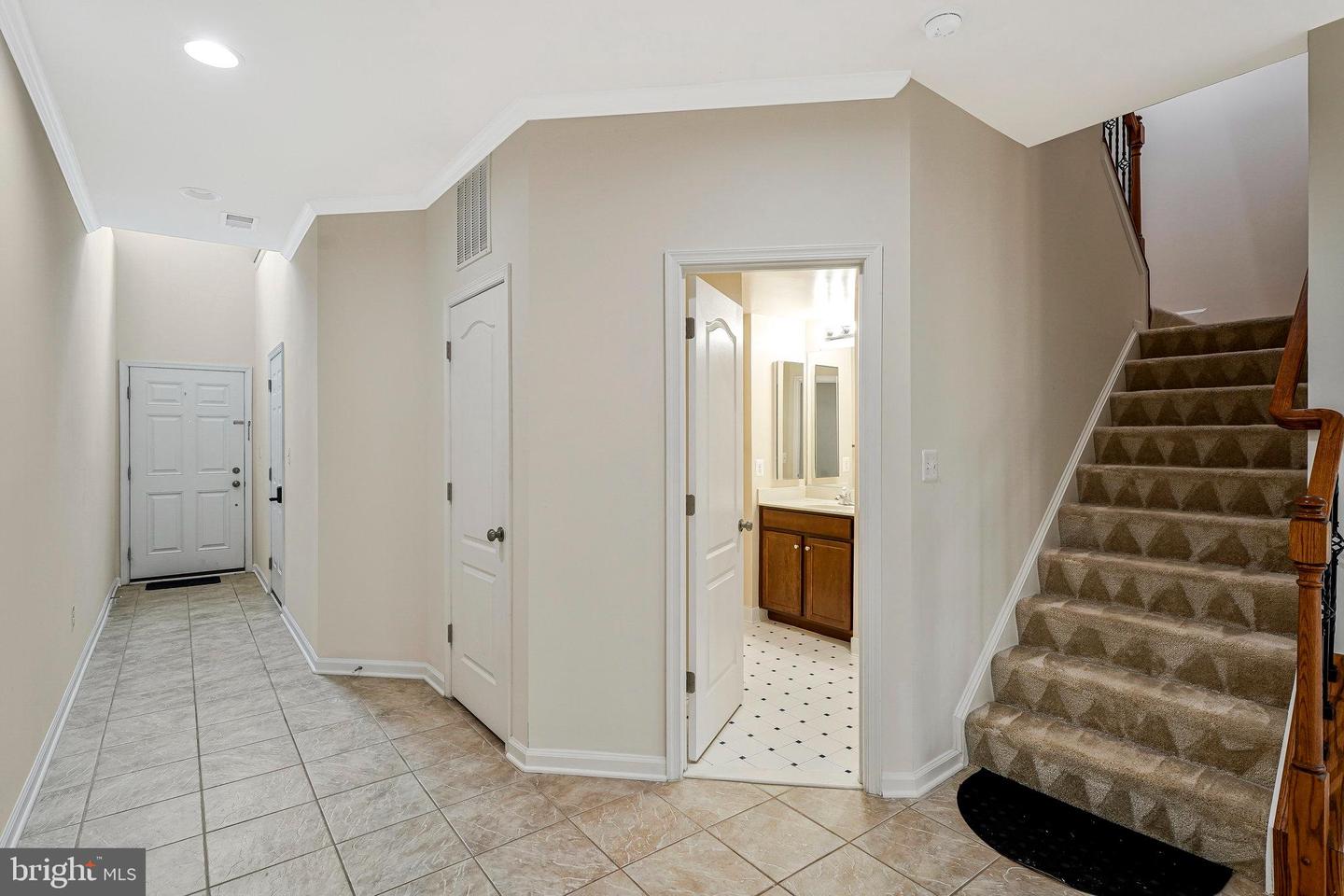 41835 DIABASE SQ, ALDIE, Virginia 20105, 3 Bedrooms Bedrooms, ,3 BathroomsBathrooms,Residential,For sale,41835 DIABASE SQ,VALO2099026 MLS # VALO2099026