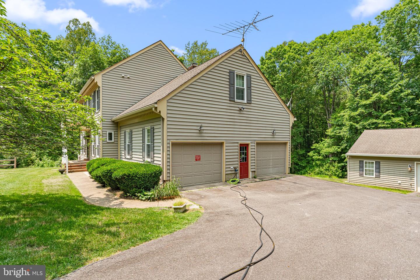 8309 HANCOCK RD, SPOTSYLVANIA, Virginia 22553, 4 Bedrooms Bedrooms, ,2 BathroomsBathrooms,Residential,For sale,8309 HANCOCK RD,VASP2033792 MLS # VASP2033792