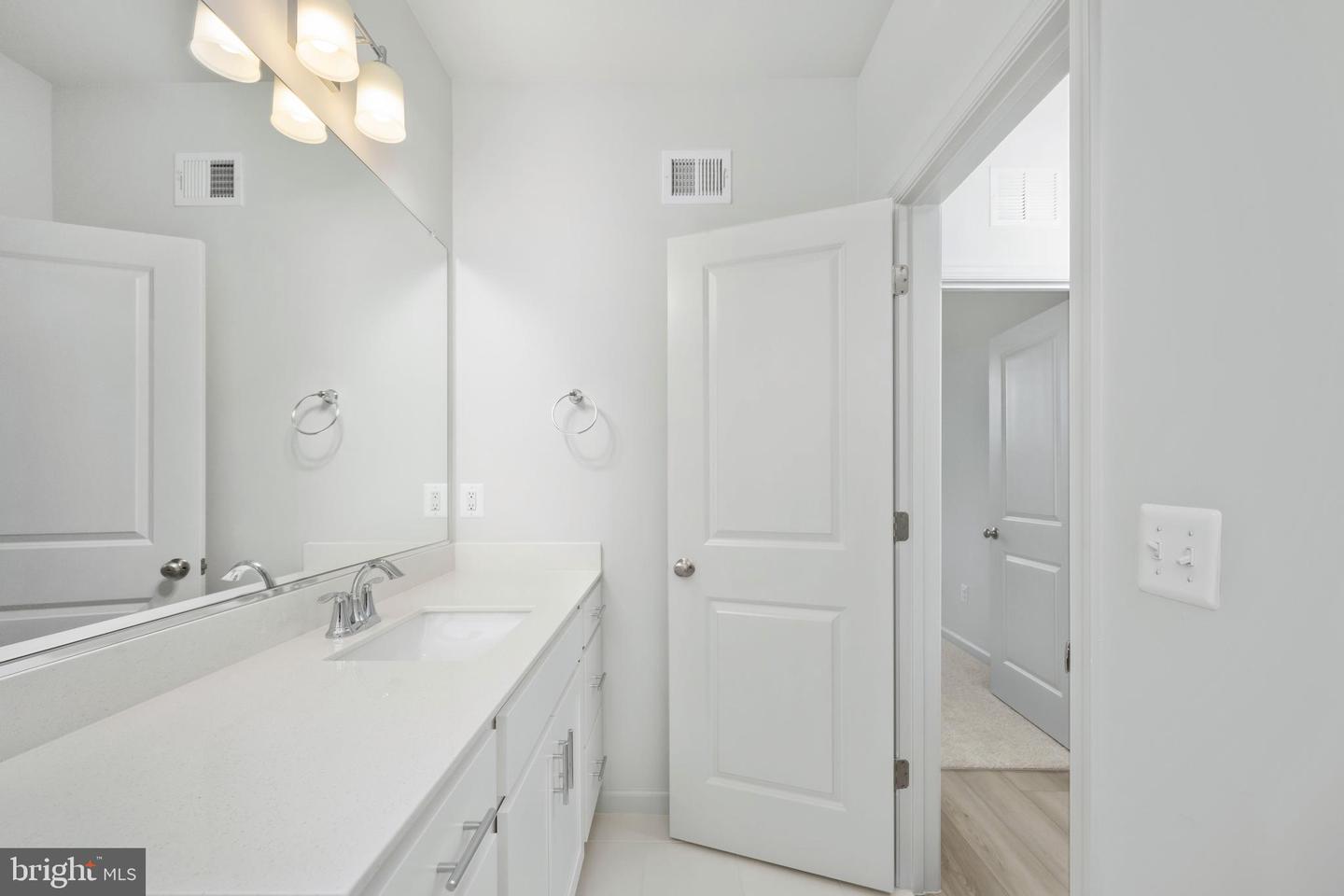 2632 NEABSCO COMMON PL, WOODBRIDGE, Virginia 22191, 3 Bedrooms Bedrooms, ,2 BathroomsBathrooms,Residential,For sale,2632 NEABSCO COMMON PL,VAPW2096566 MLS # VAPW2096566