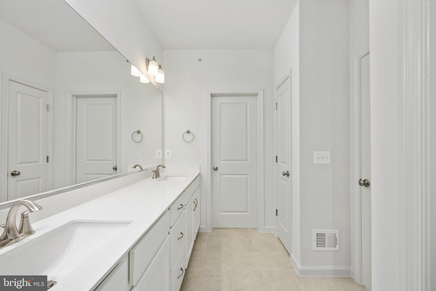 2632 NEABSCO COMMON PL, WOODBRIDGE, Virginia 22191, 3 Bedrooms Bedrooms, ,2 BathroomsBathrooms,Residential,For sale,2632 NEABSCO COMMON PL,VAPW2096566 MLS # VAPW2096566