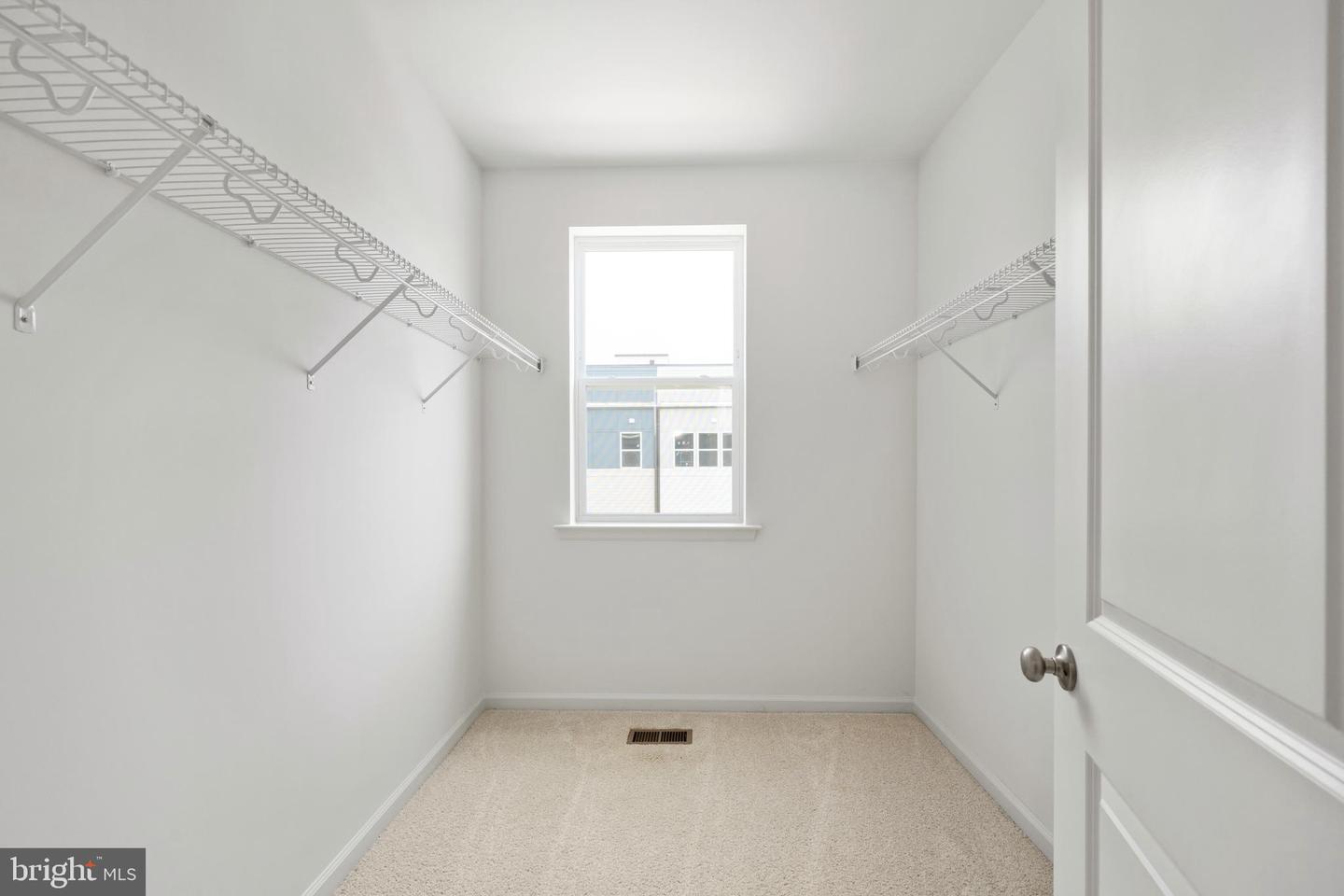 2632 NEABSCO COMMON PL, WOODBRIDGE, Virginia 22191, 3 Bedrooms Bedrooms, ,2 BathroomsBathrooms,Residential,For sale,2632 NEABSCO COMMON PL,VAPW2096566 MLS # VAPW2096566