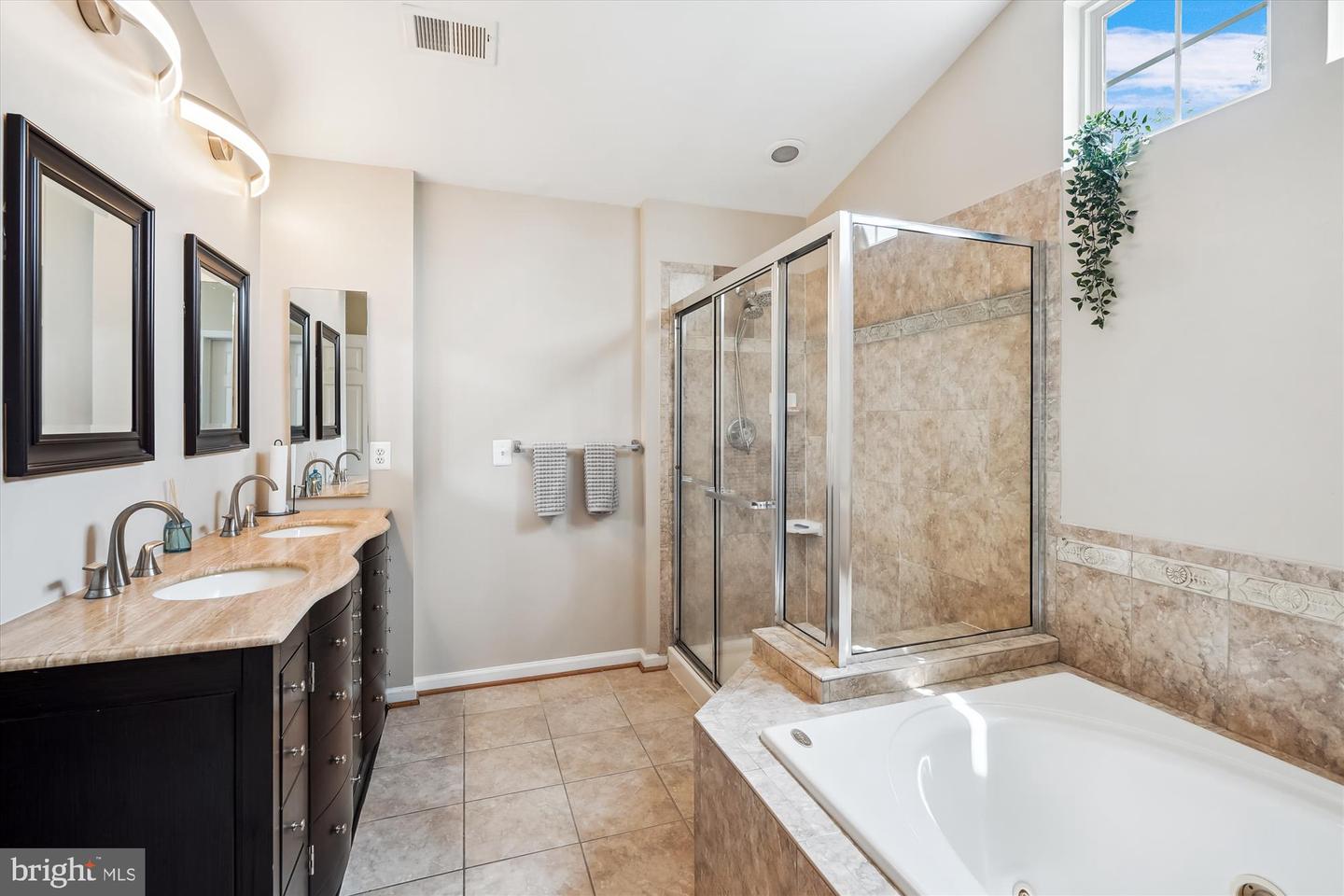 14313 BROUGHTON PL, GAINESVILLE, Virginia 20155, 5 Bedrooms Bedrooms, ,3 BathroomsBathrooms,Residential,For sale,14313 BROUGHTON PL,VAPW2096568 MLS # VAPW2096568