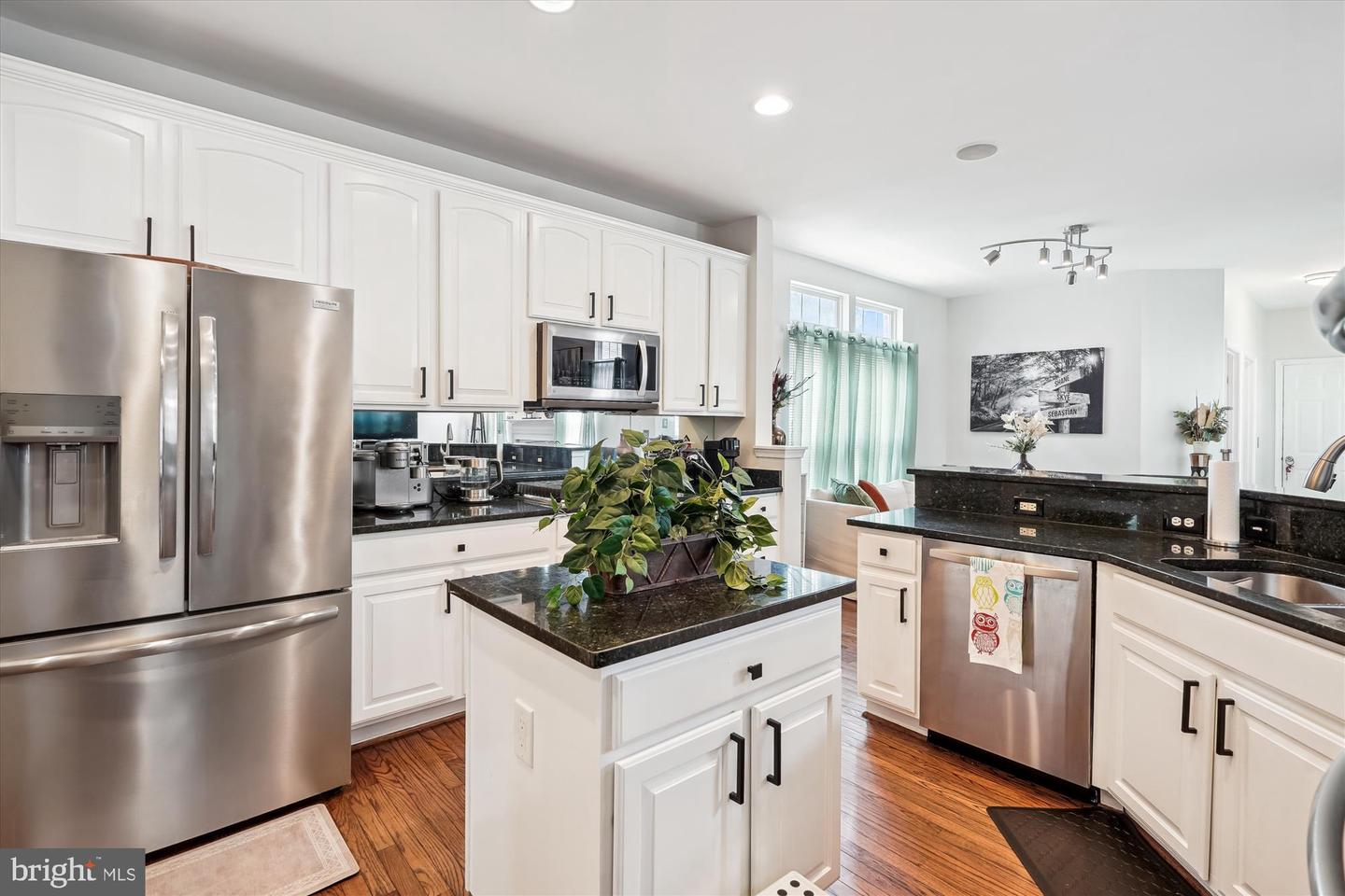 14313 BROUGHTON PL, GAINESVILLE, Virginia 20155, 5 Bedrooms Bedrooms, ,3 BathroomsBathrooms,Residential,For sale,14313 BROUGHTON PL,VAPW2096568 MLS # VAPW2096568