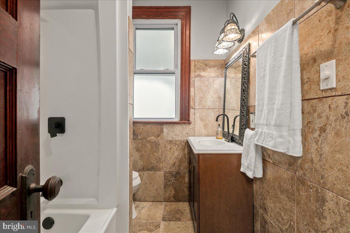 1360 PERRY PL NW, WASHINGTON, District Of Columbia 20010, 3 Bedrooms Bedrooms, ,3 BathroomsBathrooms,Residential,For sale,1360 PERRY PL NW,DCDC2204670 MLS # DCDC2204670