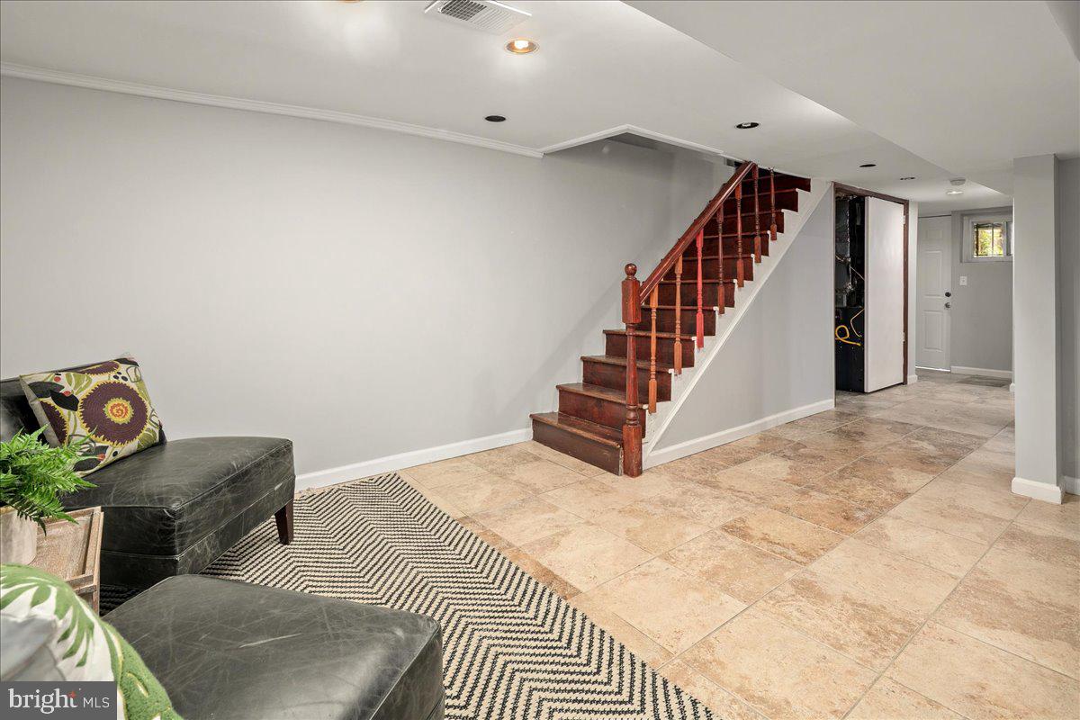 1360 PERRY PL NW, WASHINGTON, District Of Columbia 20010, 3 Bedrooms Bedrooms, ,3 BathroomsBathrooms,Residential,For sale,1360 PERRY PL NW,DCDC2204670 MLS # DCDC2204670