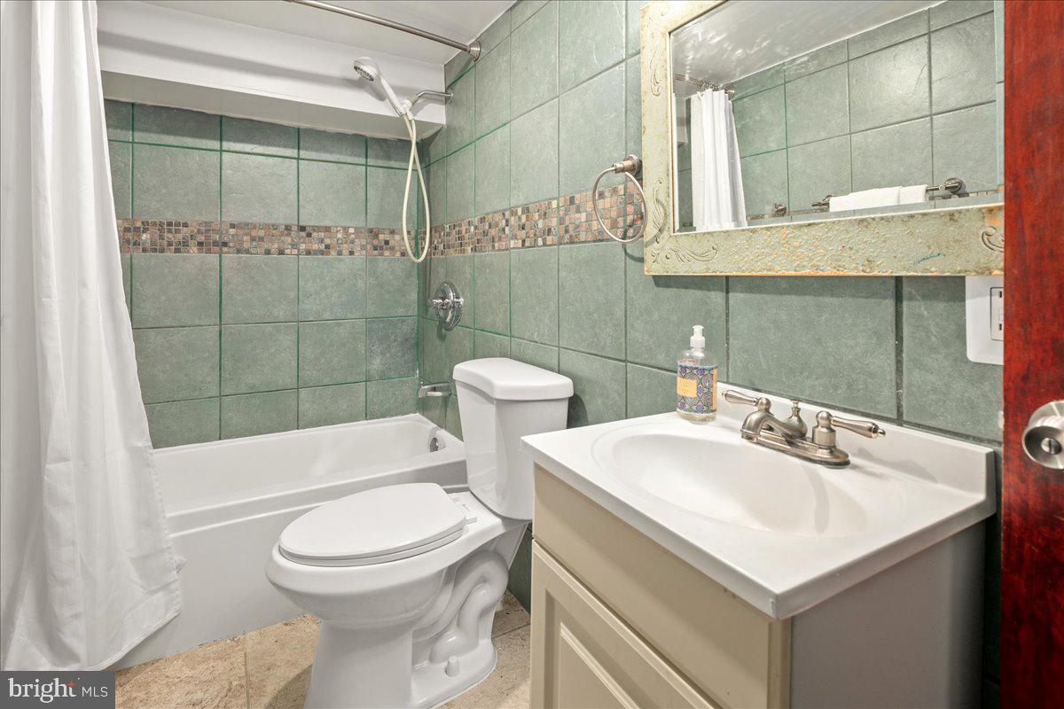 1360 PERRY PL NW, WASHINGTON, District Of Columbia 20010, 3 Bedrooms Bedrooms, ,3 BathroomsBathrooms,Residential,For sale,1360 PERRY PL NW,DCDC2204670 MLS # DCDC2204670