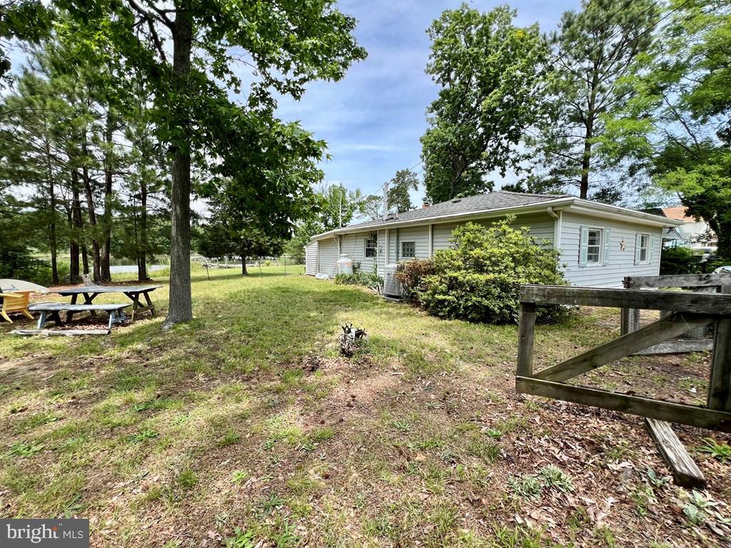 343 POTOMAC SHORE DR, HEATHSVILLE, Virginia 22473, 3 Bedrooms Bedrooms, 6 Rooms Rooms,2 BathroomsBathrooms,Residential,For sale,343 POTOMAC SHORE DR,VANV2001644 MLS # VANV2001644