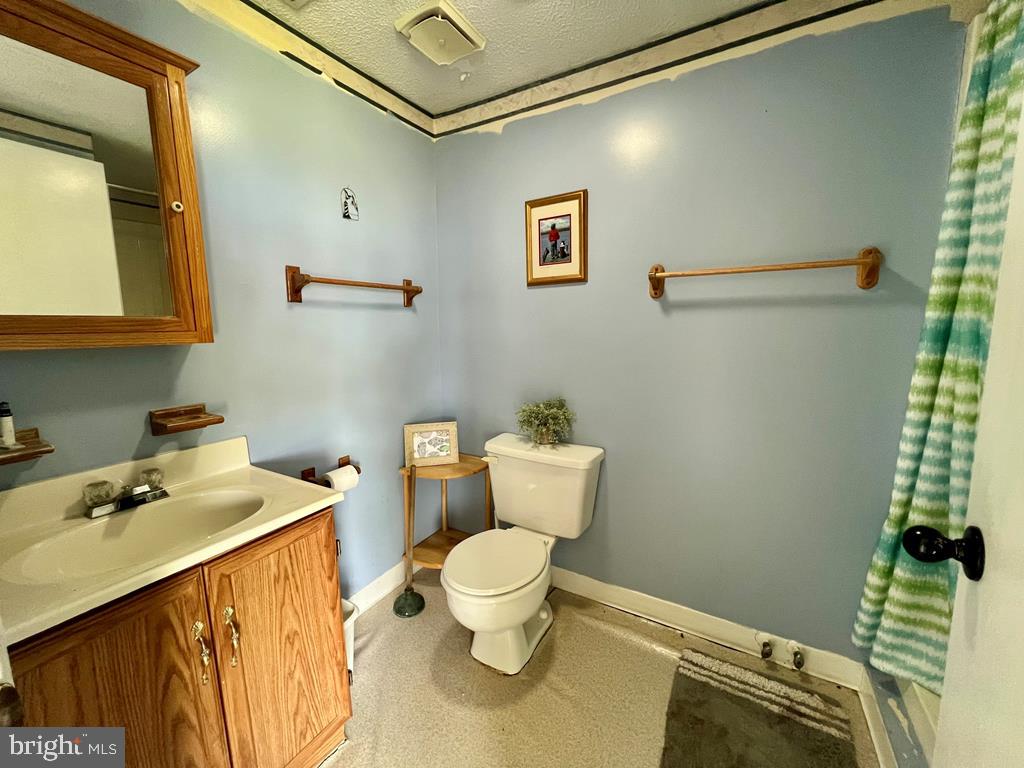 343 POTOMAC SHORE DR, HEATHSVILLE, Virginia 22473, 3 Bedrooms Bedrooms, 6 Rooms Rooms,2 BathroomsBathrooms,Residential,For sale,343 POTOMAC SHORE DR,VANV2001644 MLS # VANV2001644