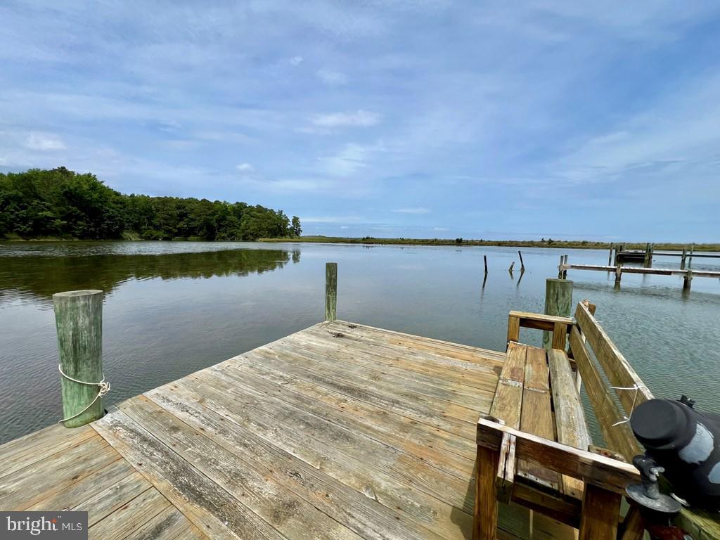 343 POTOMAC SHORE DR, HEATHSVILLE, Virginia 22473, 3 Bedrooms Bedrooms, 6 Rooms Rooms,2 BathroomsBathrooms,Residential,For sale,343 POTOMAC SHORE DR,VANV2001644 MLS # VANV2001644