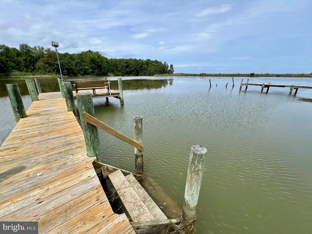 343 POTOMAC SHORE DR, HEATHSVILLE, Virginia 22473, 3 Bedrooms Bedrooms, 6 Rooms Rooms,2 BathroomsBathrooms,Residential,For sale,343 POTOMAC SHORE DR,VANV2001644 MLS # VANV2001644