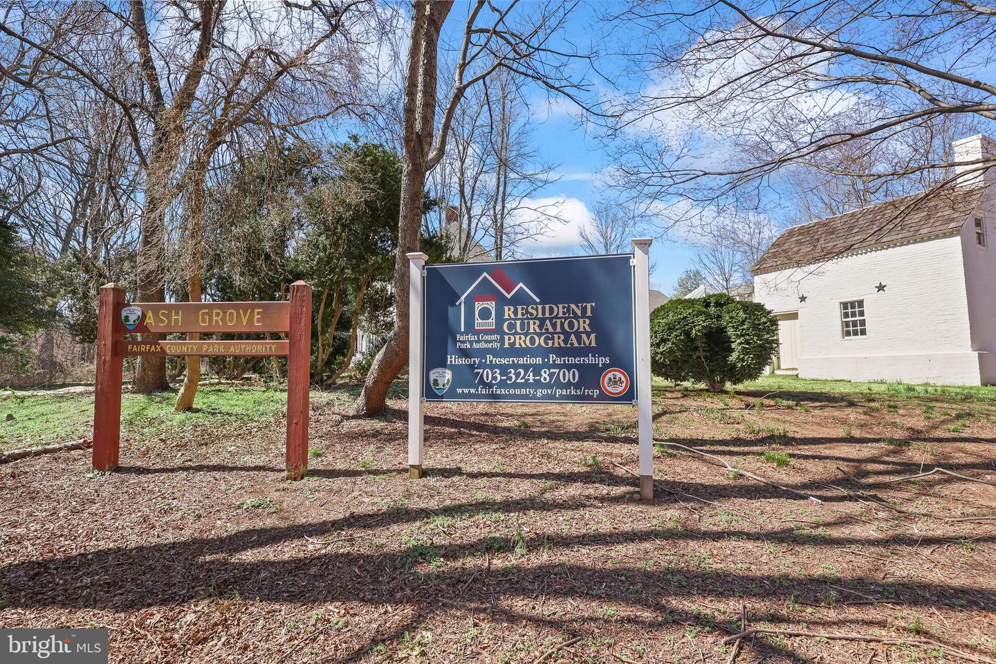 8861 ASHGROVE HOUSE LN, VIENNA, Virginia 22182, 3 Bedrooms Bedrooms, ,3 BathroomsBathrooms,Residential,For sale,8861 ASHGROVE HOUSE LN,VAFX2246278 MLS # VAFX2246278