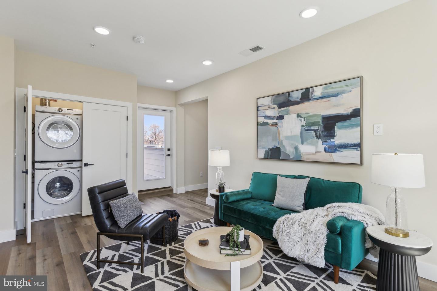 1016 RHODE ISLAND AVE NE #5, WASHINGTON, District Of Columbia 20018, 2 Bedrooms Bedrooms, ,1 BathroomBathrooms,Residential,For sale,1016 RHODE ISLAND AVE NE #5,DCDC2204714 MLS # DCDC2204714