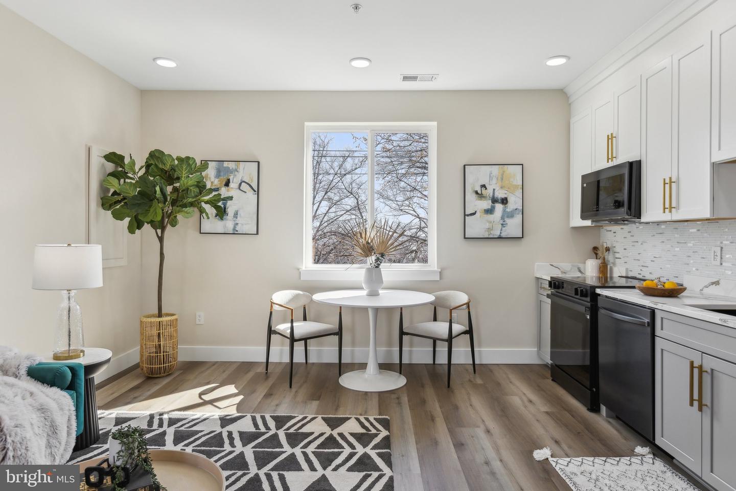 1016 RHODE ISLAND AVE NE #5, WASHINGTON, District Of Columbia 20018, 2 Bedrooms Bedrooms, ,1 BathroomBathrooms,Residential,For sale,1016 RHODE ISLAND AVE NE #5,DCDC2204714 MLS # DCDC2204714