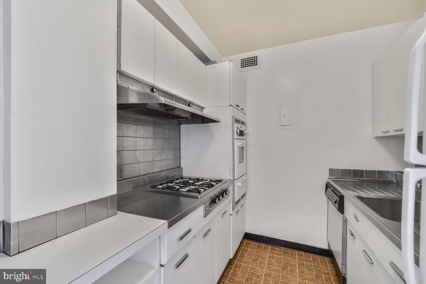 2475 VIRGINIA AVE NW #615, WASHINGTON, District Of Columbia 20037, 1 Bedroom Bedrooms, ,1 BathroomBathrooms,Residential,For sale,2475 VIRGINIA AVE NW #615,DCDC2204720 MLS # DCDC2204720