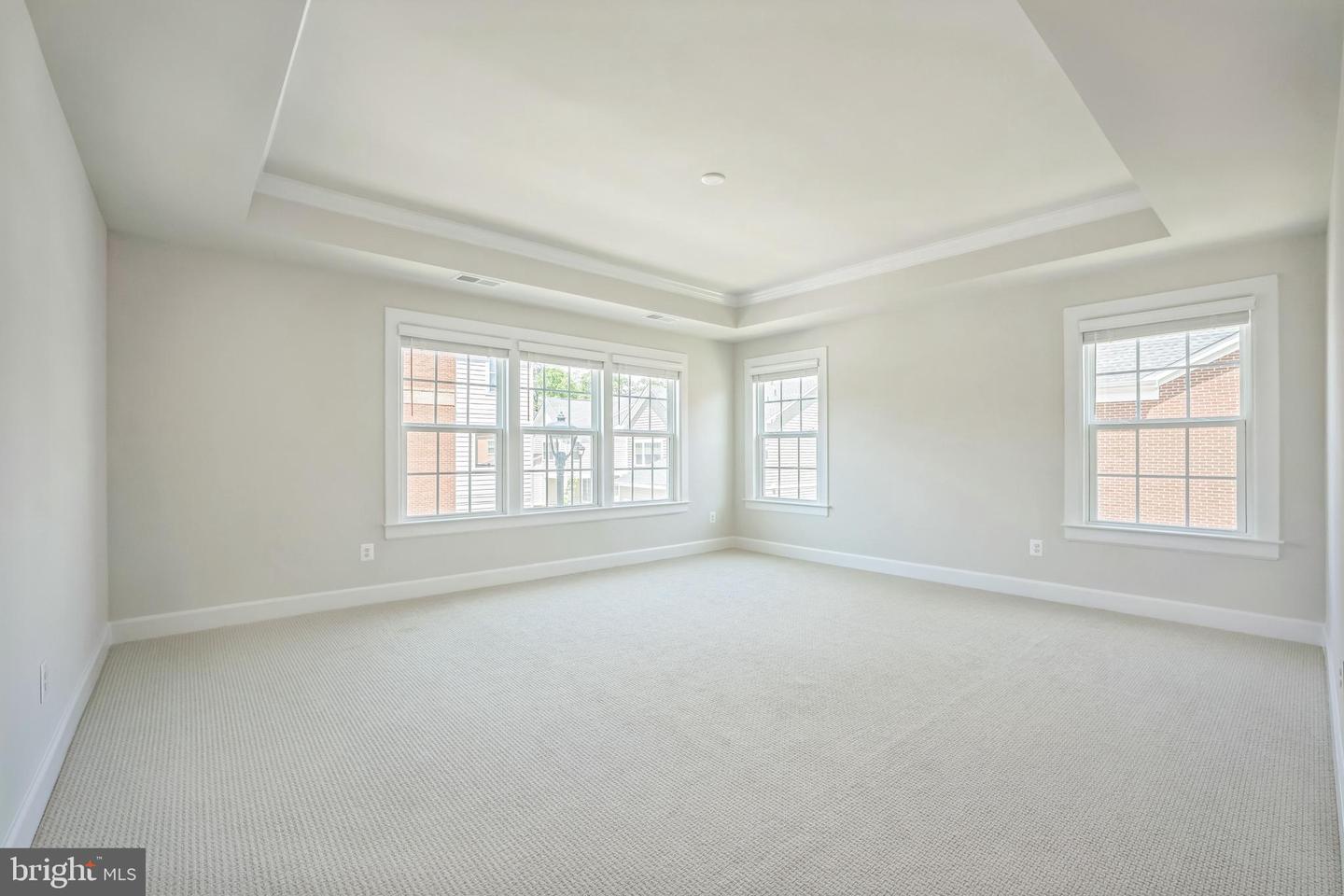 10606 CEDAR AVE, FAIRFAX, Virginia 22030, 6 Bedrooms Bedrooms, ,6 BathroomsBathrooms,Residential,For sale,10606 CEDAR AVE,VAFC2006436 MLS # VAFC2006436