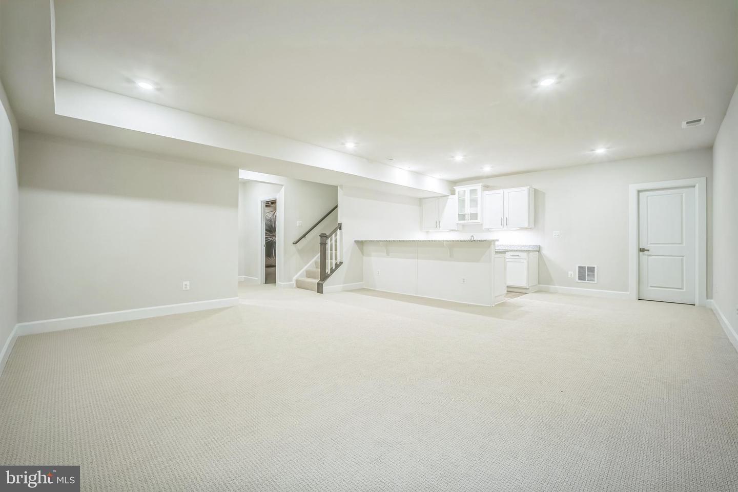 10606 CEDAR AVE, FAIRFAX, Virginia 22030, 6 Bedrooms Bedrooms, ,6 BathroomsBathrooms,Residential,For sale,10606 CEDAR AVE,VAFC2006436 MLS # VAFC2006436
