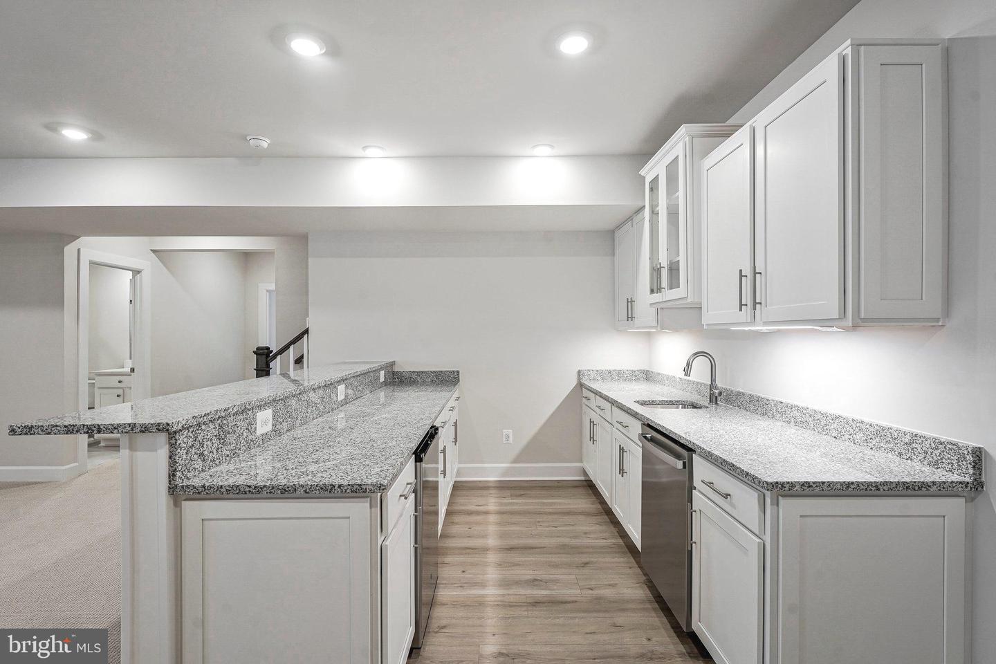 10606 CEDAR AVE, FAIRFAX, Virginia 22030, 6 Bedrooms Bedrooms, ,6 BathroomsBathrooms,Residential,For sale,10606 CEDAR AVE,VAFC2006436 MLS # VAFC2006436