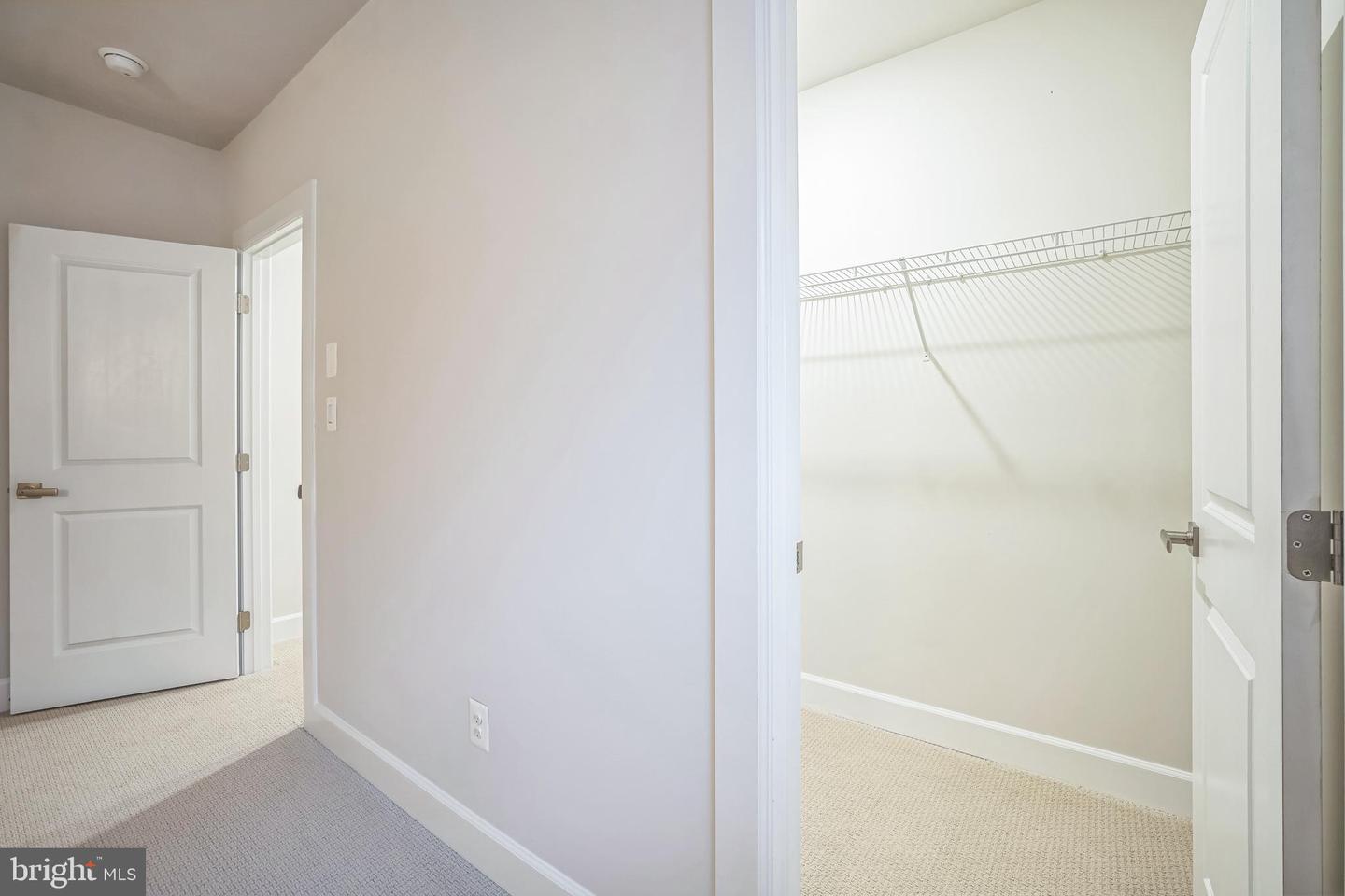 10606 CEDAR AVE, FAIRFAX, Virginia 22030, 6 Bedrooms Bedrooms, ,6 BathroomsBathrooms,Residential,For sale,10606 CEDAR AVE,VAFC2006436 MLS # VAFC2006436