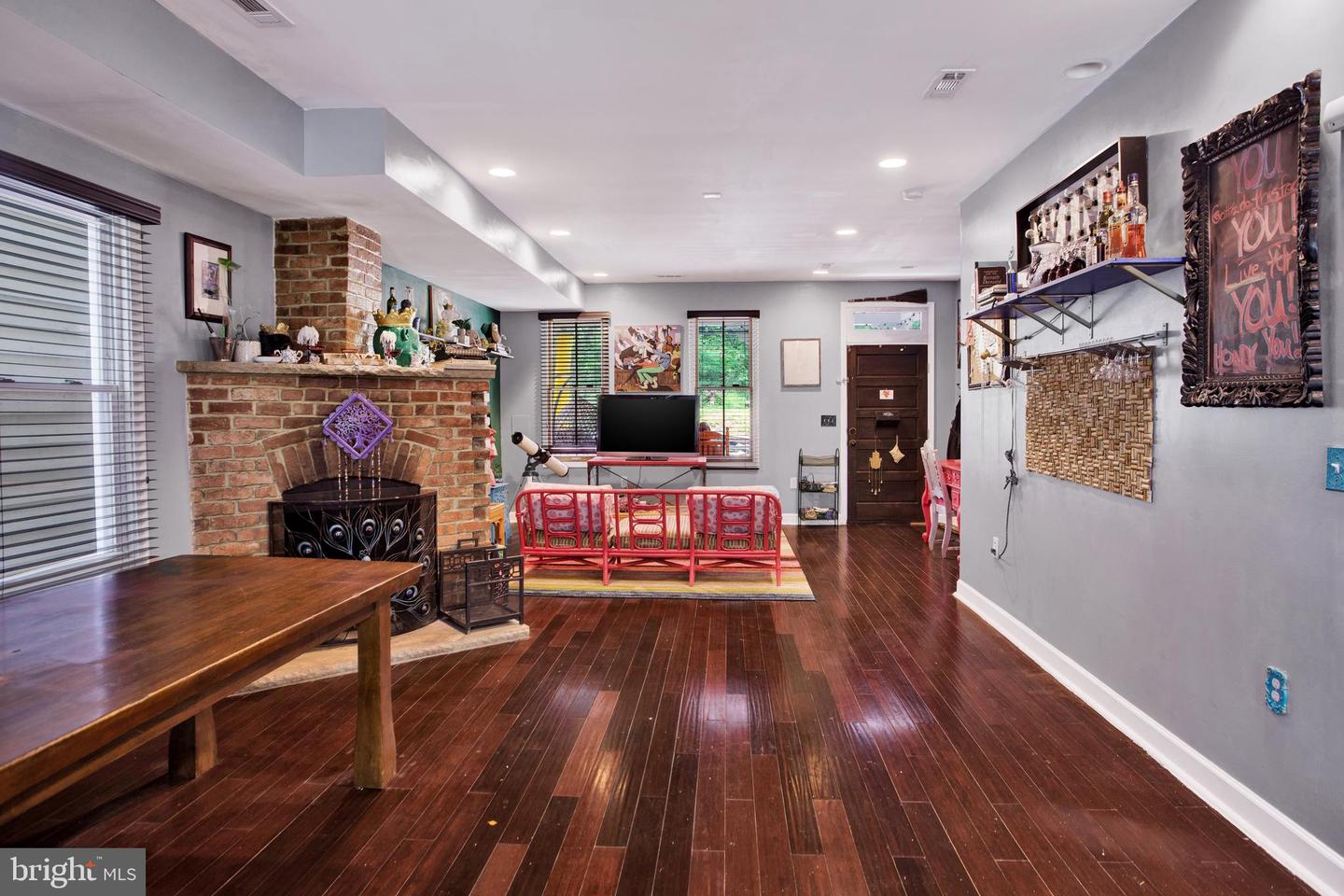 1612 V ST SE, WASHINGTON, District Of Columbia 20020, 3 Bedrooms Bedrooms, ,2 BathroomsBathrooms,Residential,For sale,1612 V ST SE,DCDC2204730 MLS # DCDC2204730