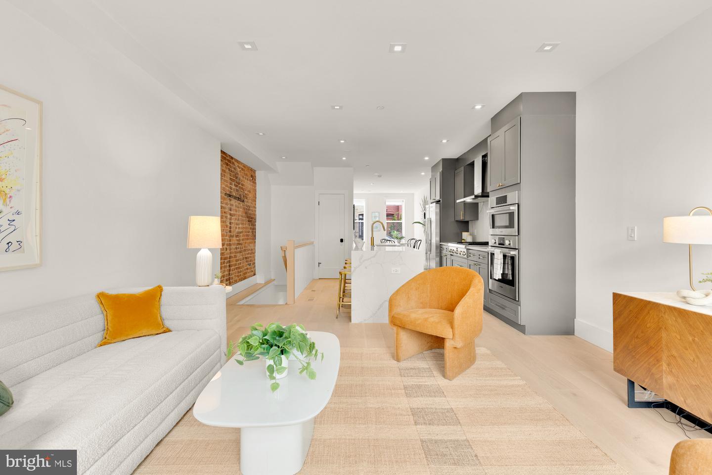 118 THOMAS ST NW #1, WASHINGTON, District Of Columbia 20001, 3 Bedrooms Bedrooms, ,2 BathroomsBathrooms,Residential,For sale,118 THOMAS ST NW #1,DCDC2204748 MLS # DCDC2204748