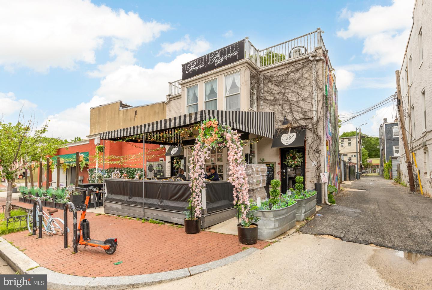 118 THOMAS ST NW #1, WASHINGTON, District Of Columbia 20001, 3 Bedrooms Bedrooms, ,2 BathroomsBathrooms,Residential,For sale,118 THOMAS ST NW #1,DCDC2204748 MLS # DCDC2204748