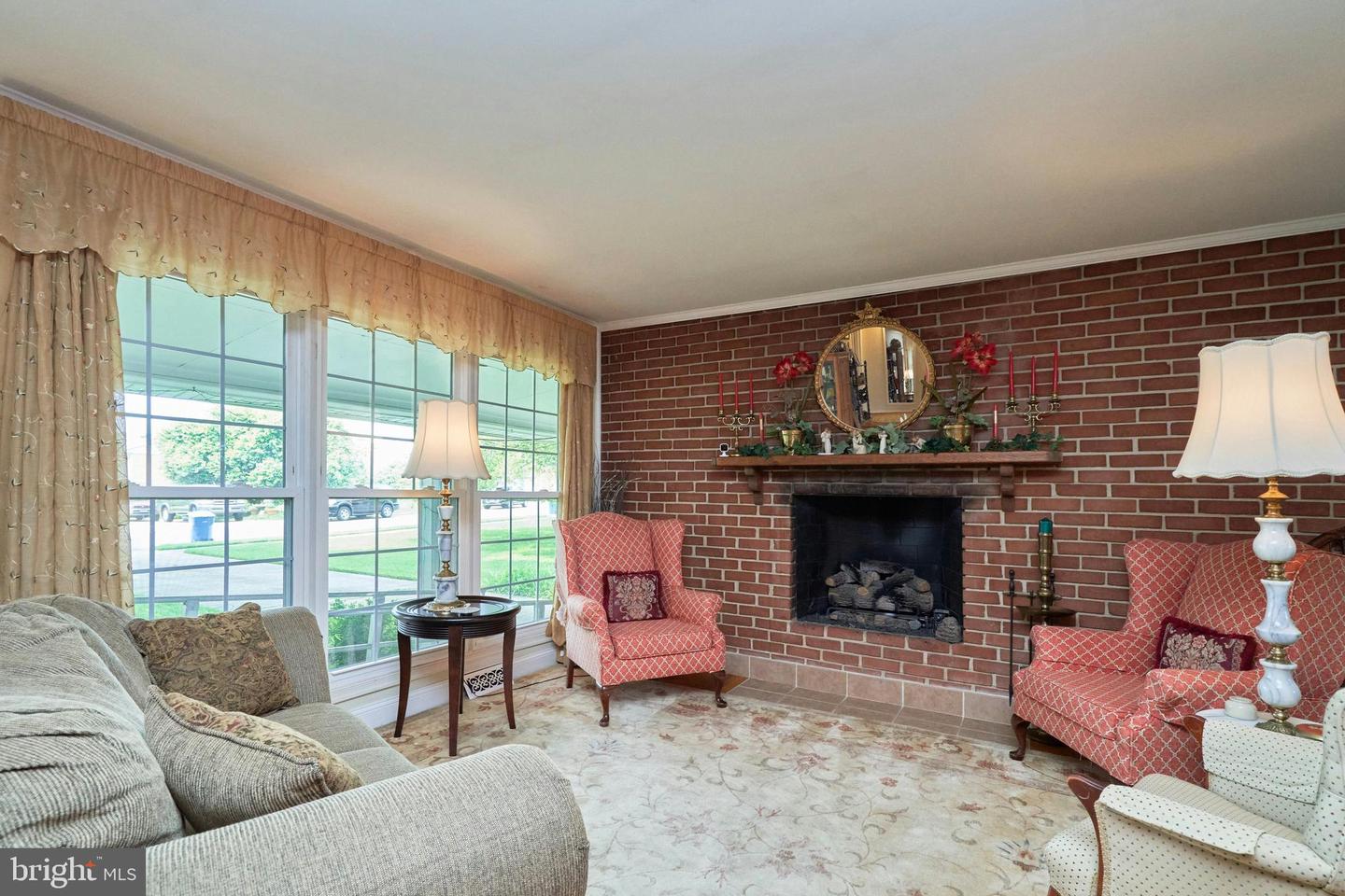 4757 POMPONIO PL, ANNANDALE, Virginia 22003, 5 Bedrooms Bedrooms, ,4 BathroomsBathrooms,Residential,For sale,4757 POMPONIO PL,VAFX2246302 MLS # VAFX2246302