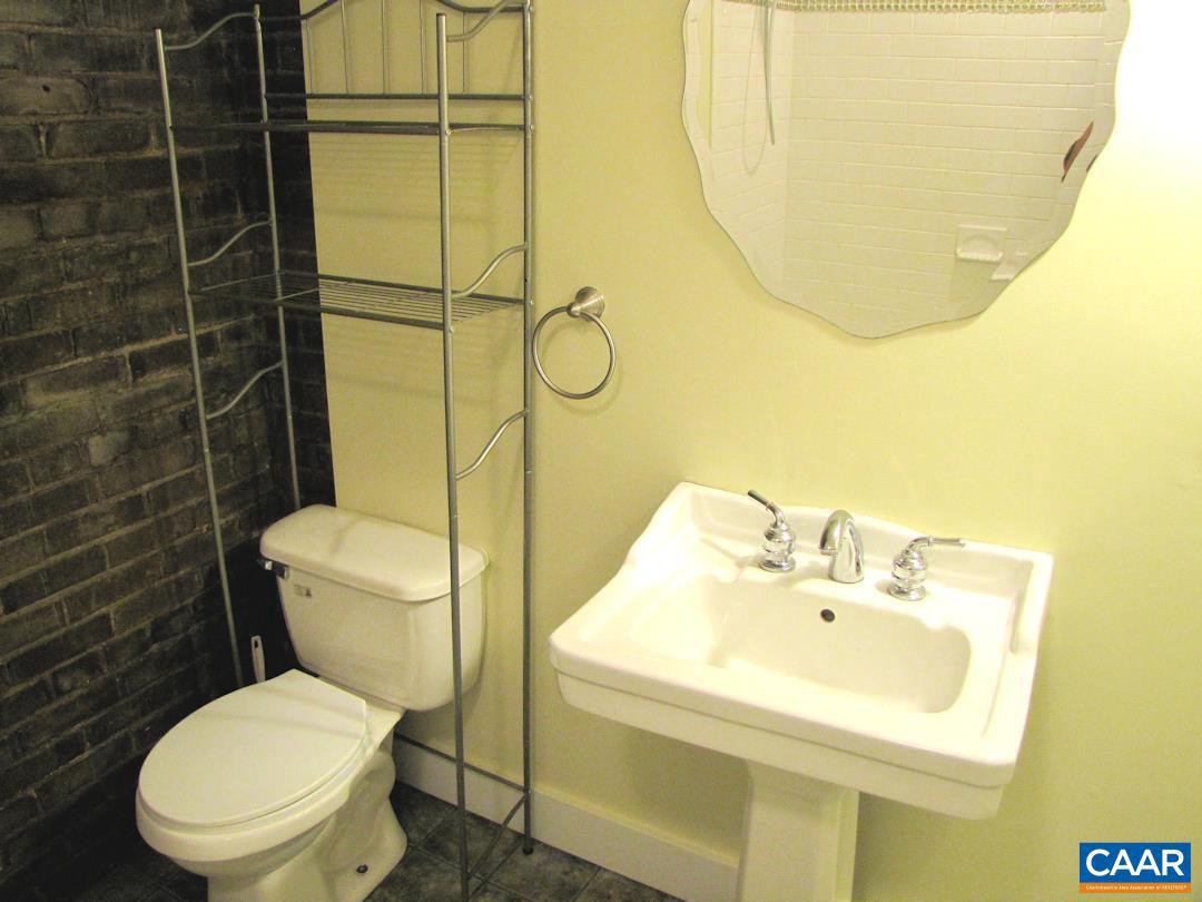 475 VALLEY ST, SCOTTSVILLE, Virginia 24590, 4 Bedrooms Bedrooms, ,4 BathroomsBathrooms,Residential,For sale,475 VALLEY ST,665514 MLS # 665514