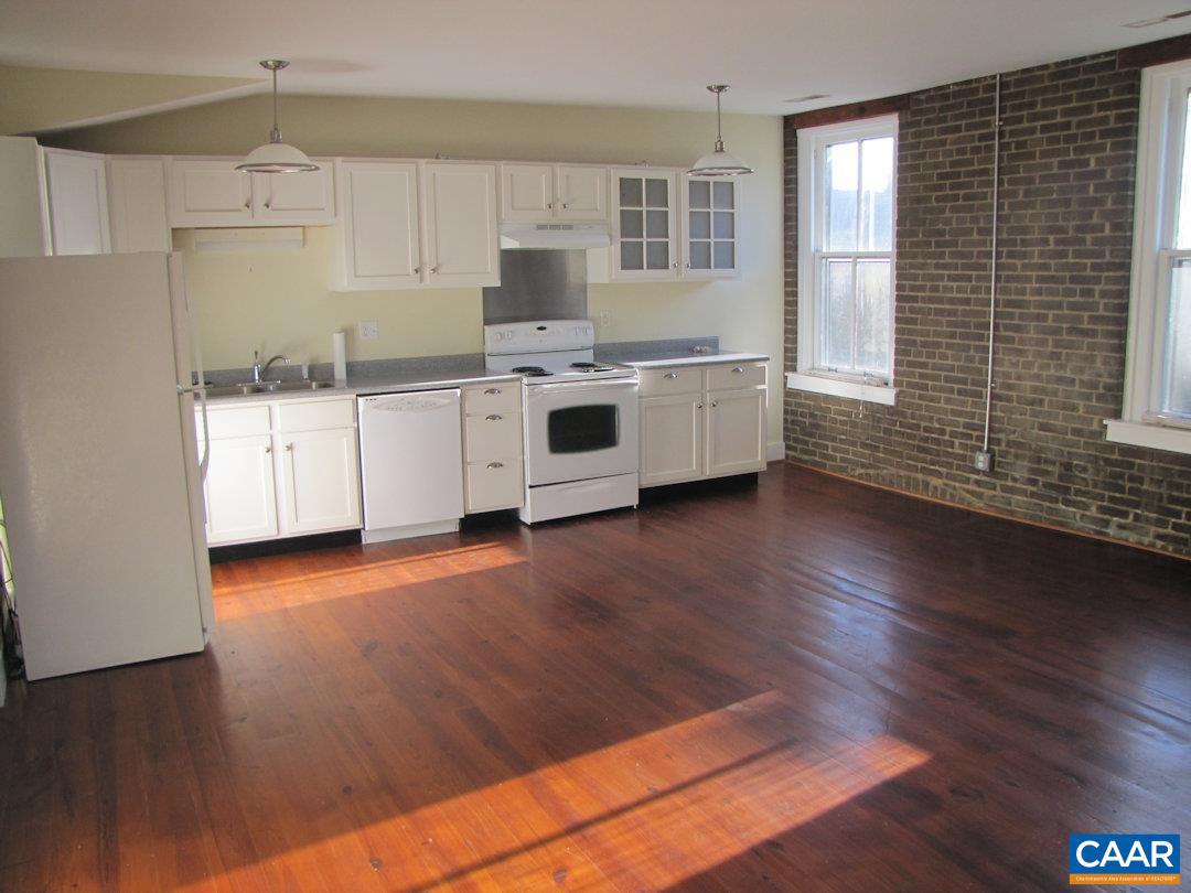475 VALLEY ST, SCOTTSVILLE, Virginia 24590, 4 Bedrooms Bedrooms, ,4 BathroomsBathrooms,Residential,For sale,475 VALLEY ST,665514 MLS # 665514