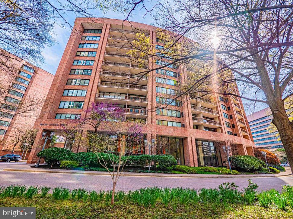 1805 CRYSTAL DR #403S, ARLINGTON, Virginia 22202, 1 Bedroom Bedrooms, ,1 BathroomBathrooms,Residential,For sale,1805 CRYSTAL DR #403S,VAAR2058932 MLS # VAAR2058932