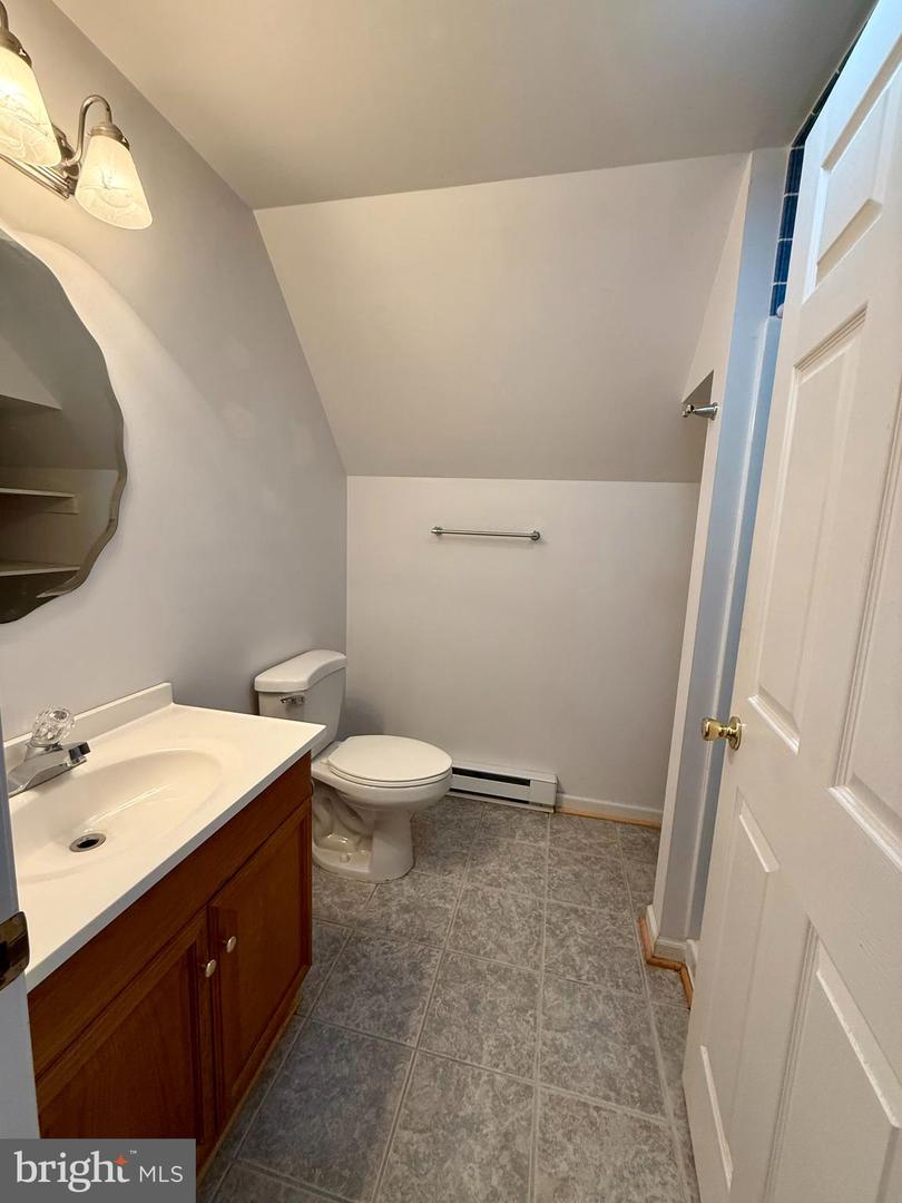 241 LEVELFIELDS LN, LANCASTER, Virginia 22503, 3 Bedrooms Bedrooms, 6 Rooms Rooms,2 BathroomsBathrooms,Residential,For sale,241 LEVELFIELDS LN,VALV2000832 MLS # VALV2000832