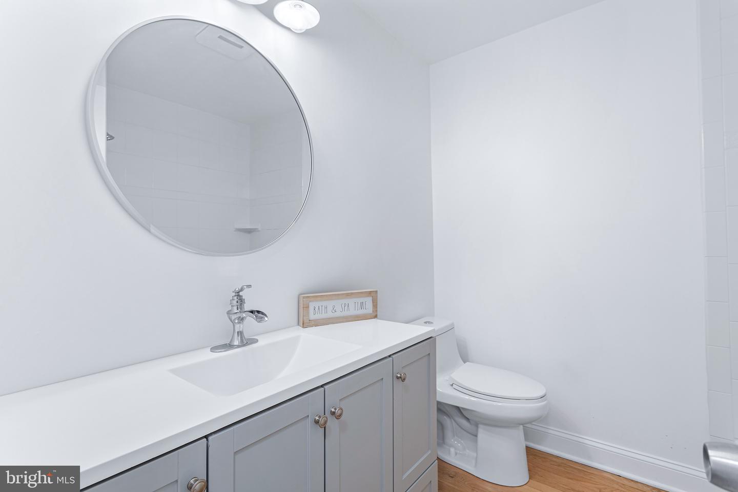 109 PATRICK ST SE, VIENNA, Virginia 22180, 5 Bedrooms Bedrooms, ,3 BathroomsBathrooms,Residential,For sale,109 PATRICK ST SE,VAFX2246320 MLS # VAFX2246320