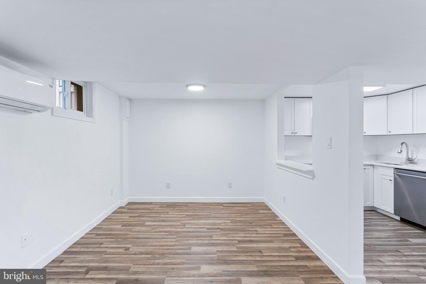 109 PATRICK ST SE, VIENNA, Virginia 22180, 5 Bedrooms Bedrooms, ,3 BathroomsBathrooms,Residential,For sale,109 PATRICK ST SE,VAFX2246320 MLS # VAFX2246320