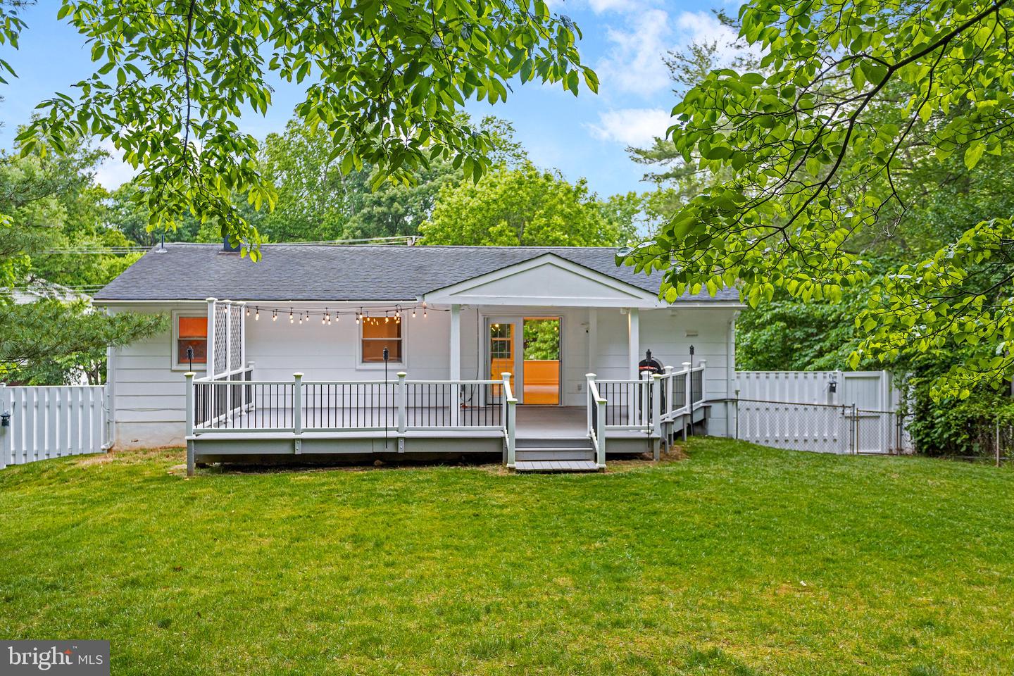 109 PATRICK ST SE, VIENNA, Virginia 22180, 5 Bedrooms Bedrooms, ,3 BathroomsBathrooms,Residential,For sale,109 PATRICK ST SE,VAFX2246320 MLS # VAFX2246320