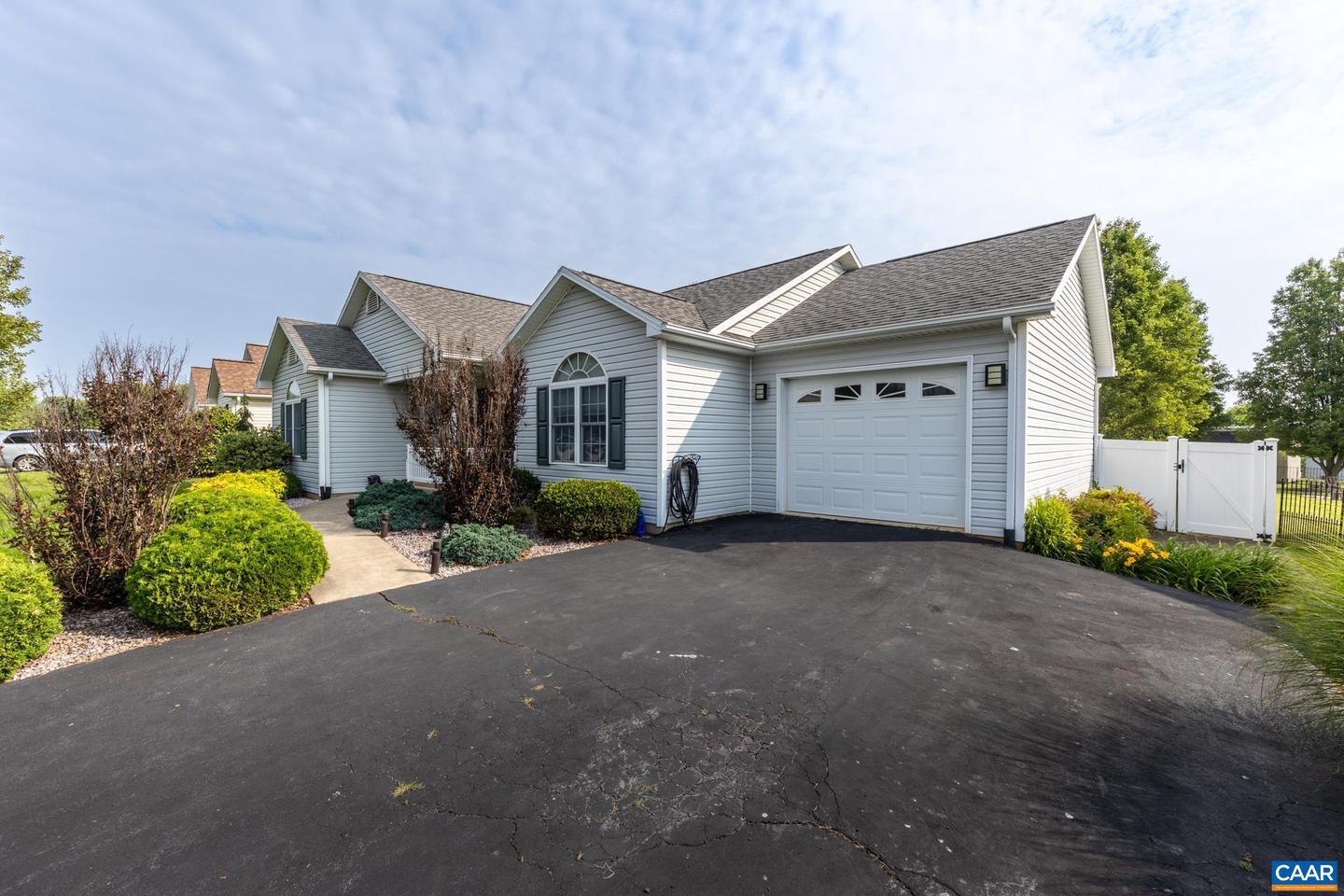 234 HARPER ST, WEYERS CAVE, Virginia 24486, 3 Bedrooms Bedrooms, ,2 BathroomsBathrooms,Residential,For sale,234 HARPER ST,665522 MLS # 665522